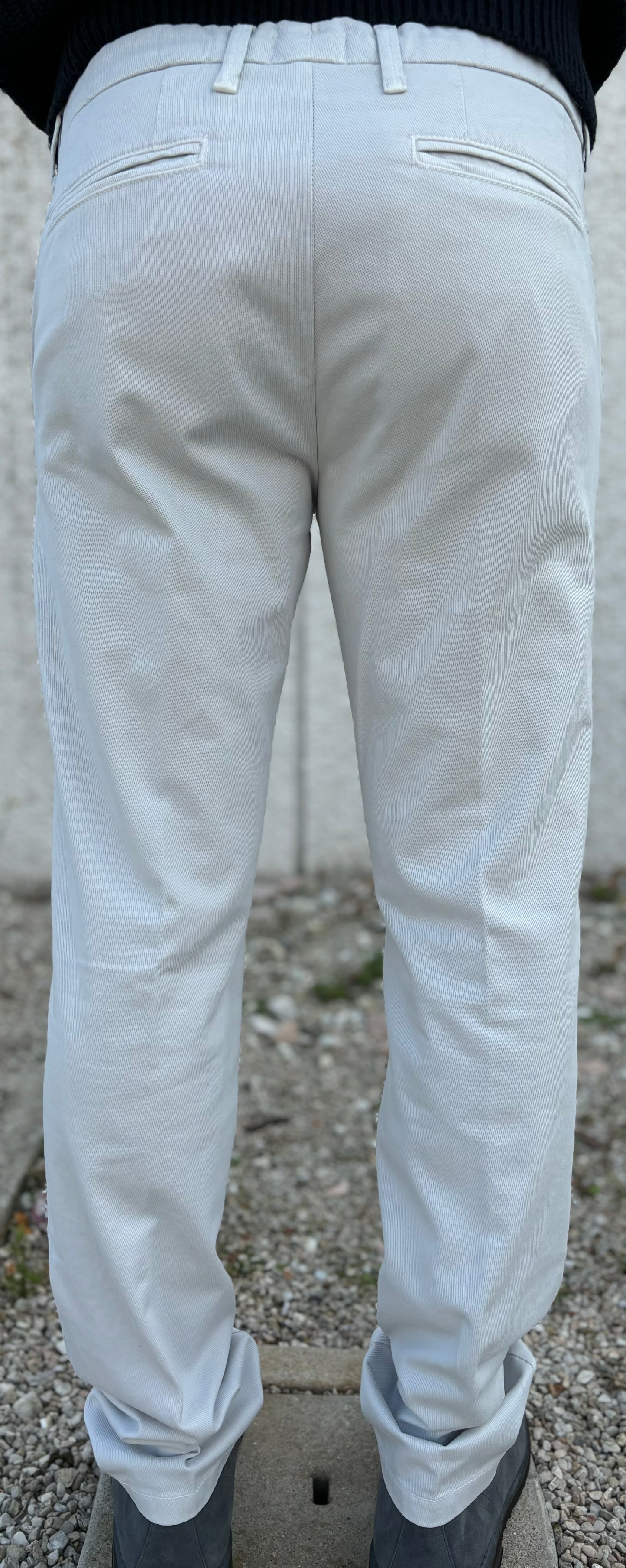 Le Braghe chino tessuto diagonale GHIACCIO