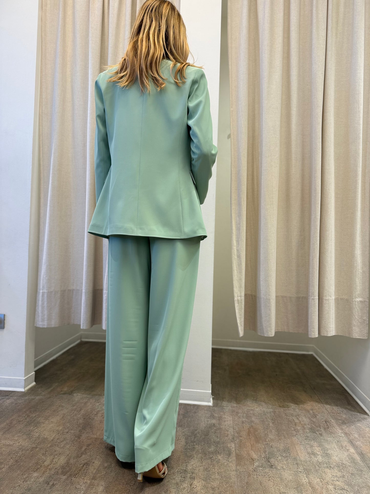 Tensione In giacca con spille VERDE ACQUA