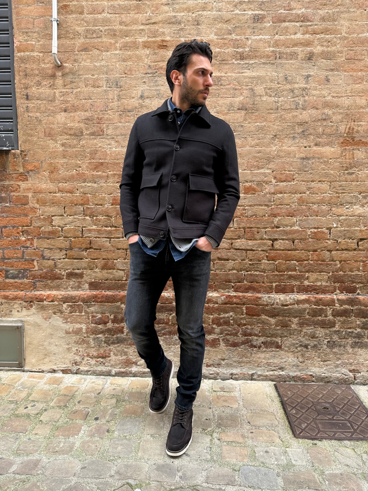 Loft88 Cappotto corto tasche con pattina collo rever NERO