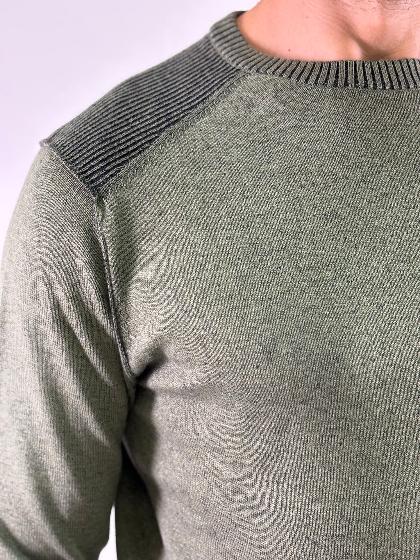 Loft88 Maglia girocollo ml costine sulla spalla VERDE