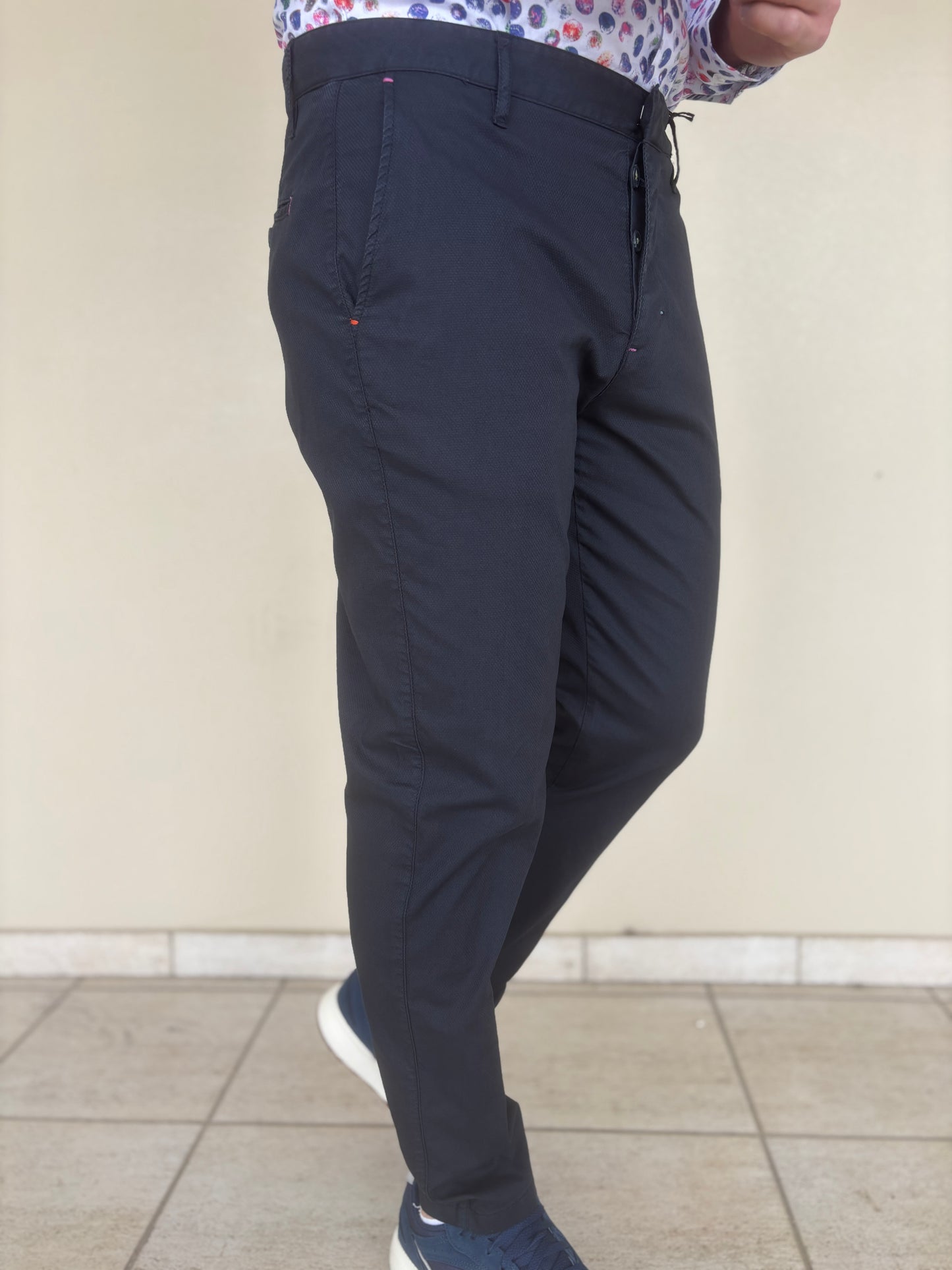 Savoir Faire pantalone tessuto armaturato slim BLU