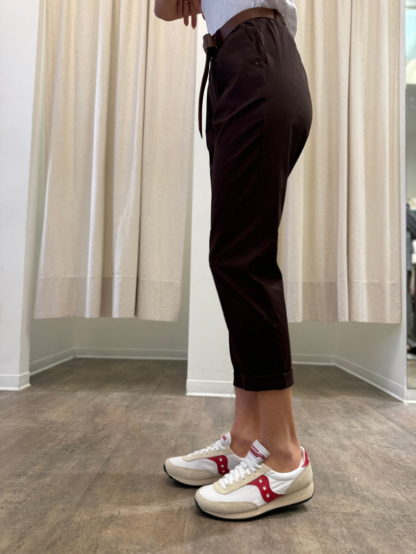 Susy Mix Pantaloni in cotone con cintura MARRONE