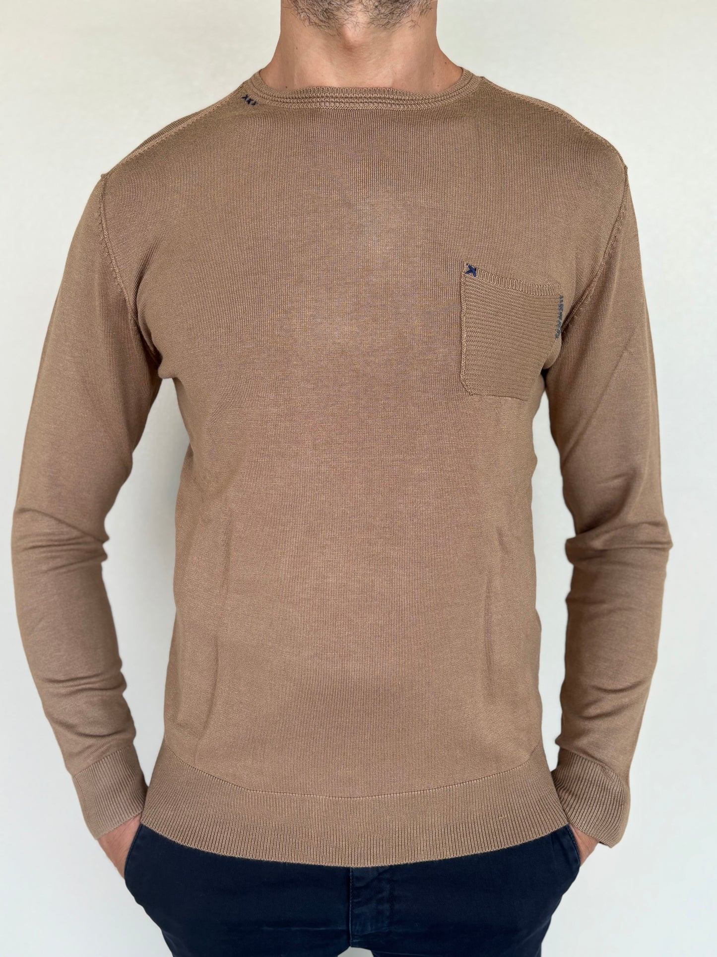 Loft88 Maglia in viscosa girocollo con taschino NOCCIOLA