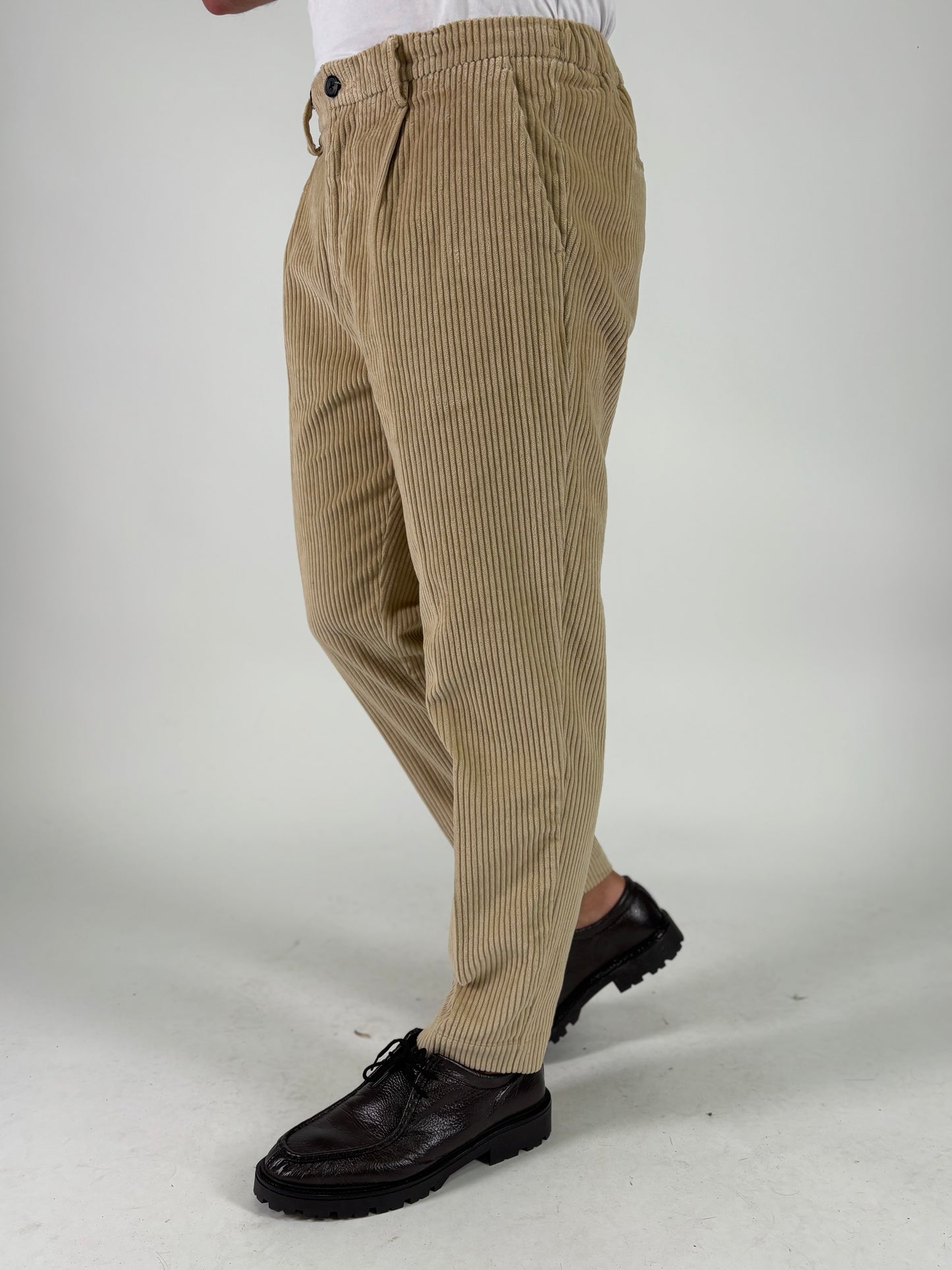 Markup Pantalone in velluto con pences BEIGE