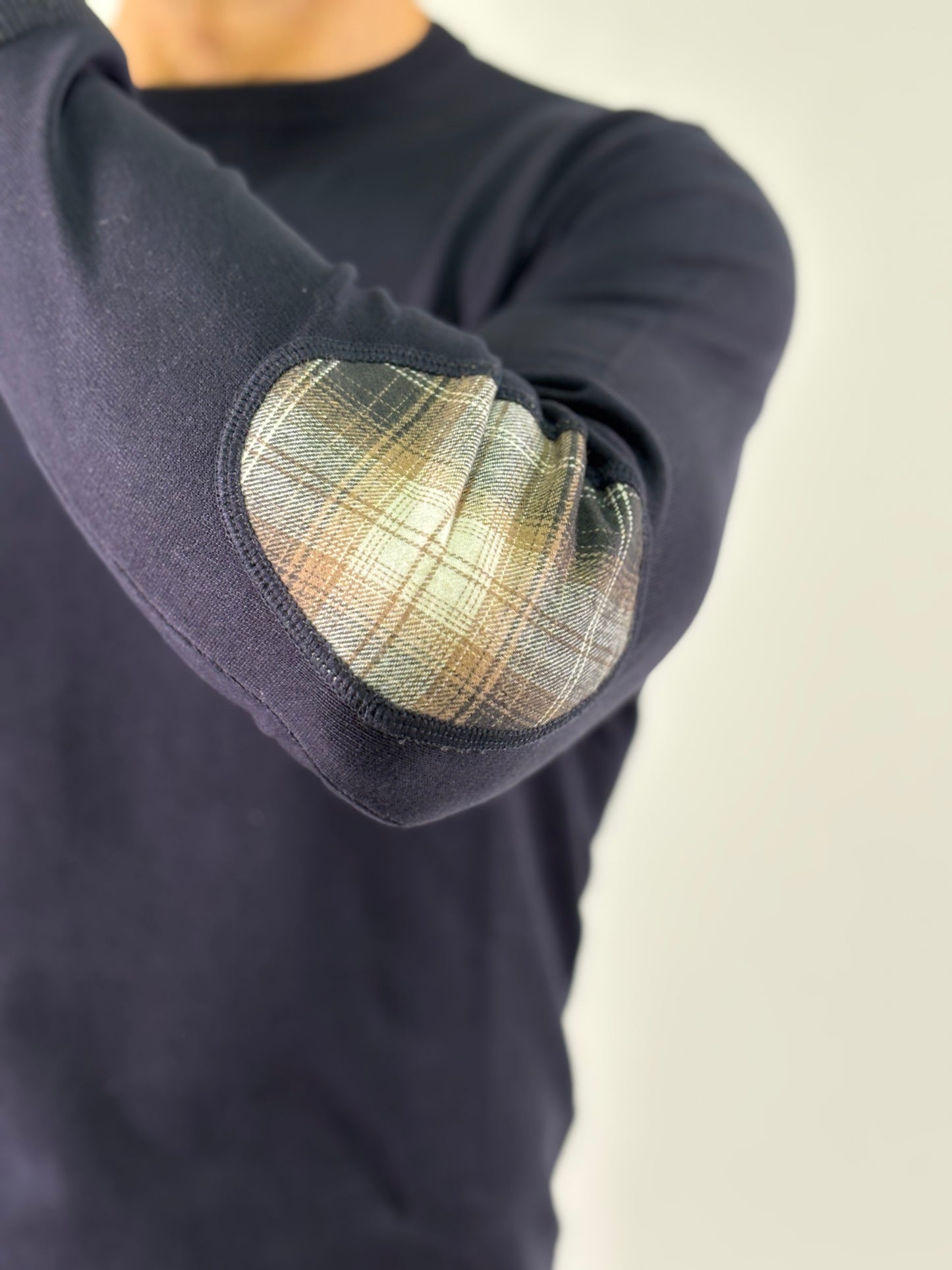 Loft88 Maglia girocollo con taschino e toppe a scacchi BLU