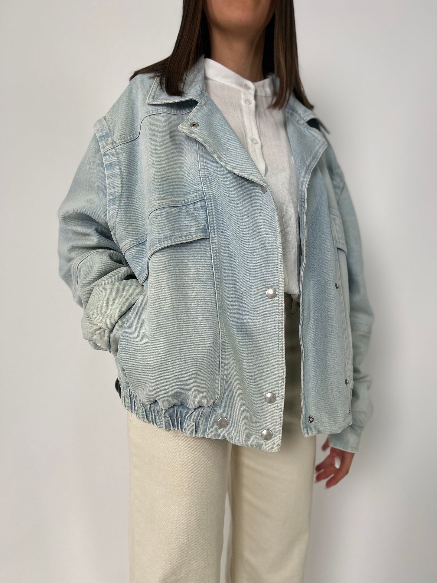 Giubbino jeans chiaro cropped