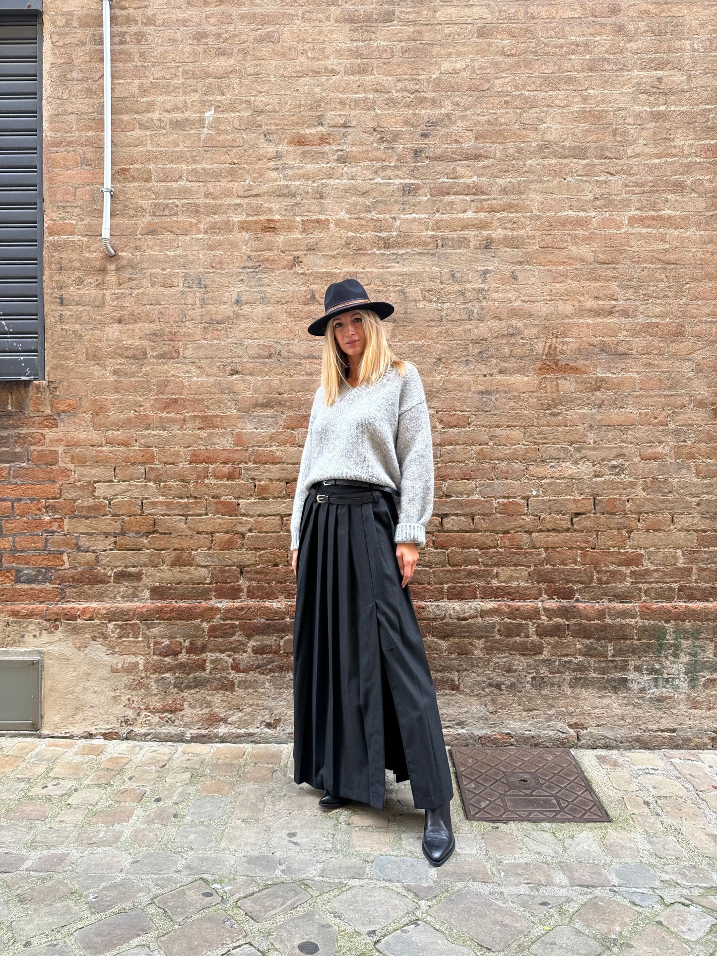 Merci Maglione scollo a v, corto e largo GRIGIO