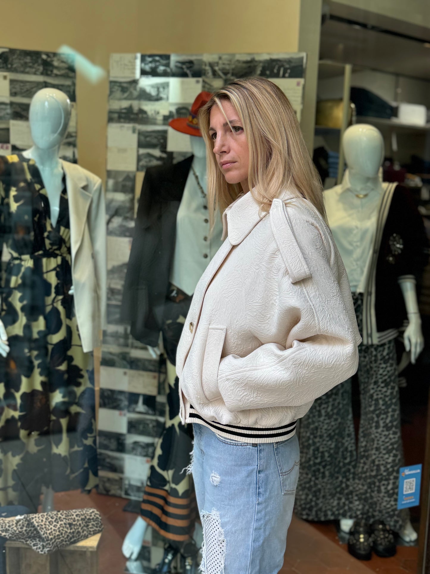 Dixie Giubbotto over doppiop. c/a camicia, mostrine spalle, tessuto broccato PANNA
