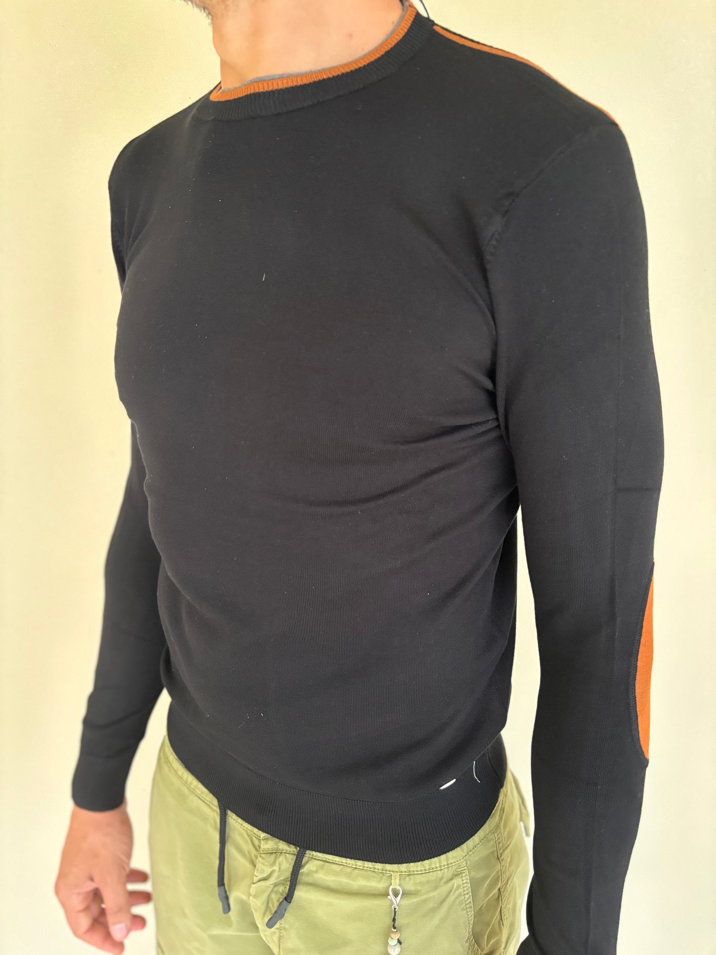 Markup Maglia girocollo con bordino con toppa NERO