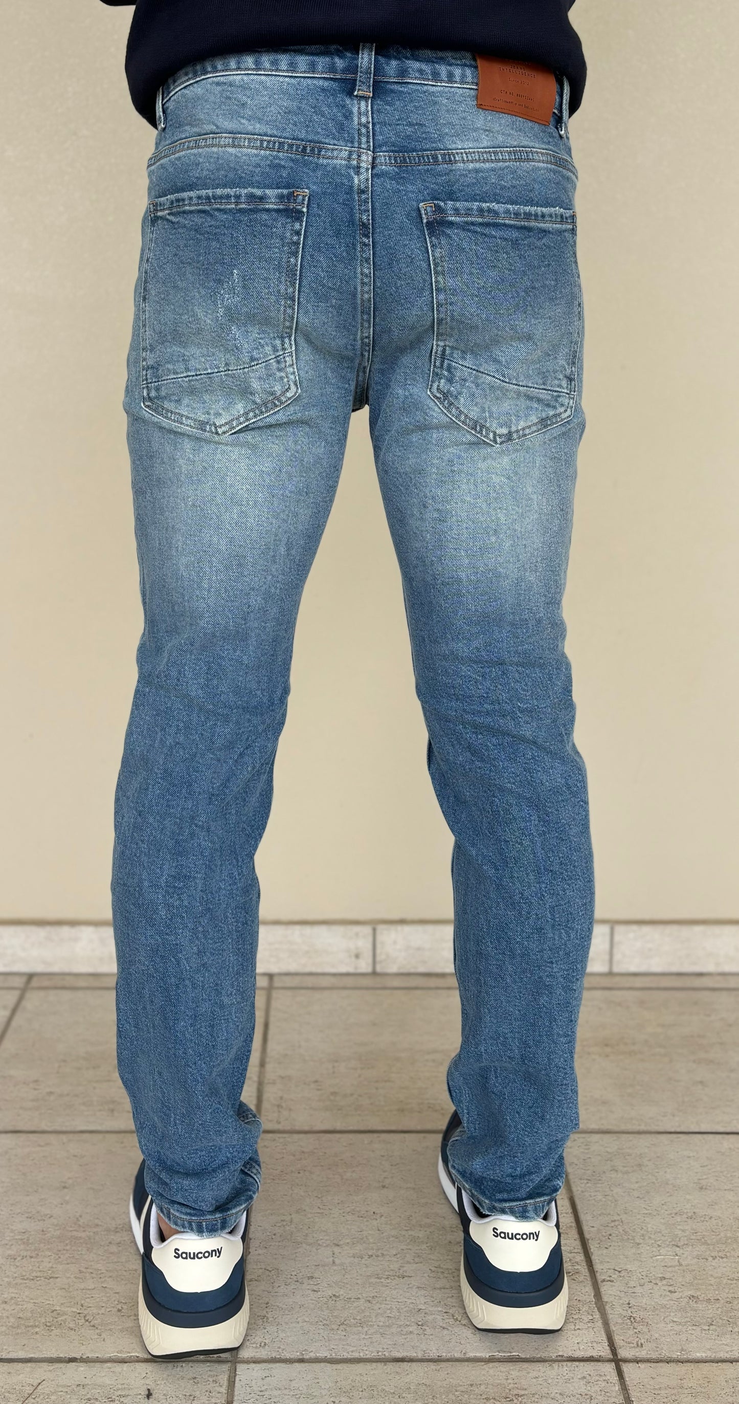 Rytual Jeans lav. medio chiaro slim fit, piccole abrasioni