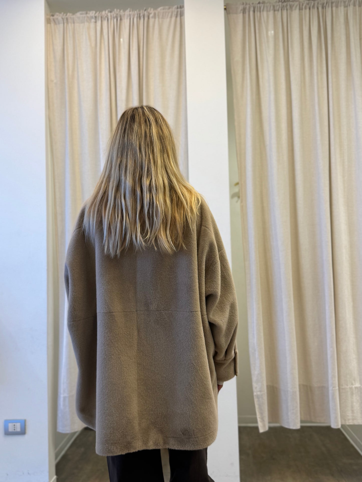 Tensione In Pelliccia sintetica double con colletto BEIGE