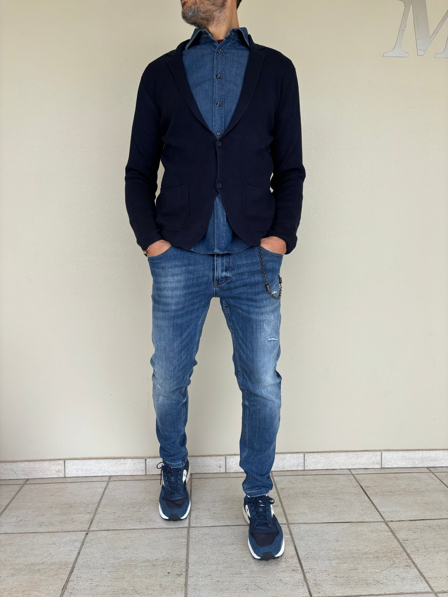 Rytual Jeans con strappetti, lav. medio chiaro con catena