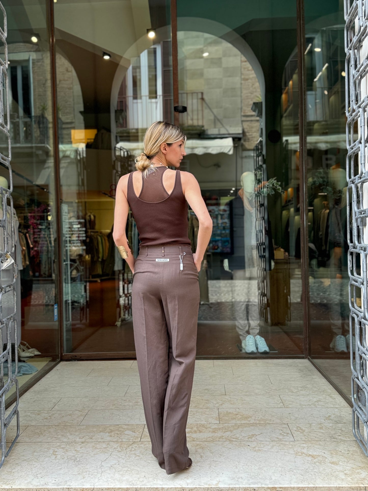 Patrizia Pepe Pantalone misto lino sfrangiato sulla vita MARRONE