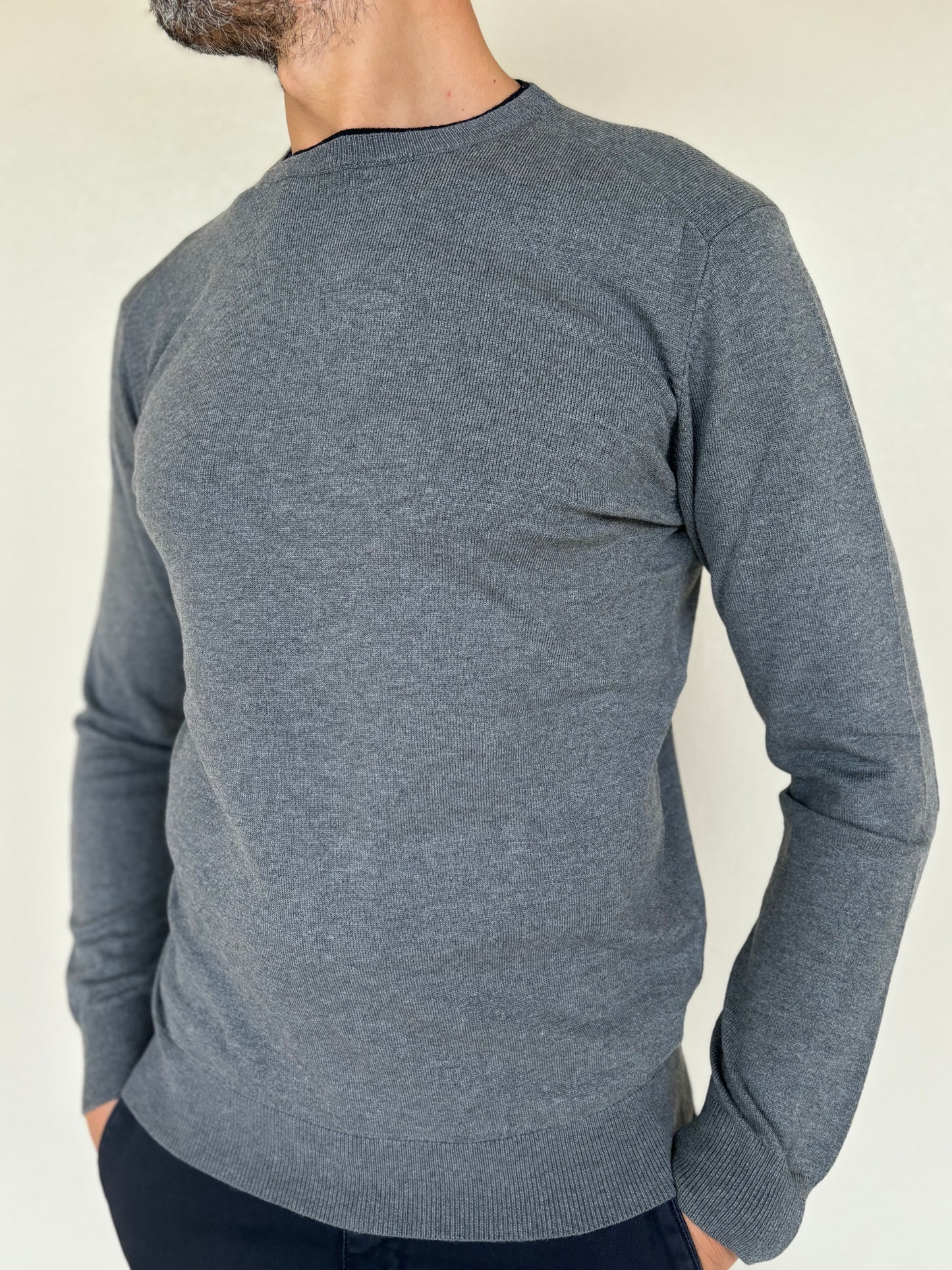 Loft88 maglia girocollo bordo sul collo e toppe a righe GRIGIO