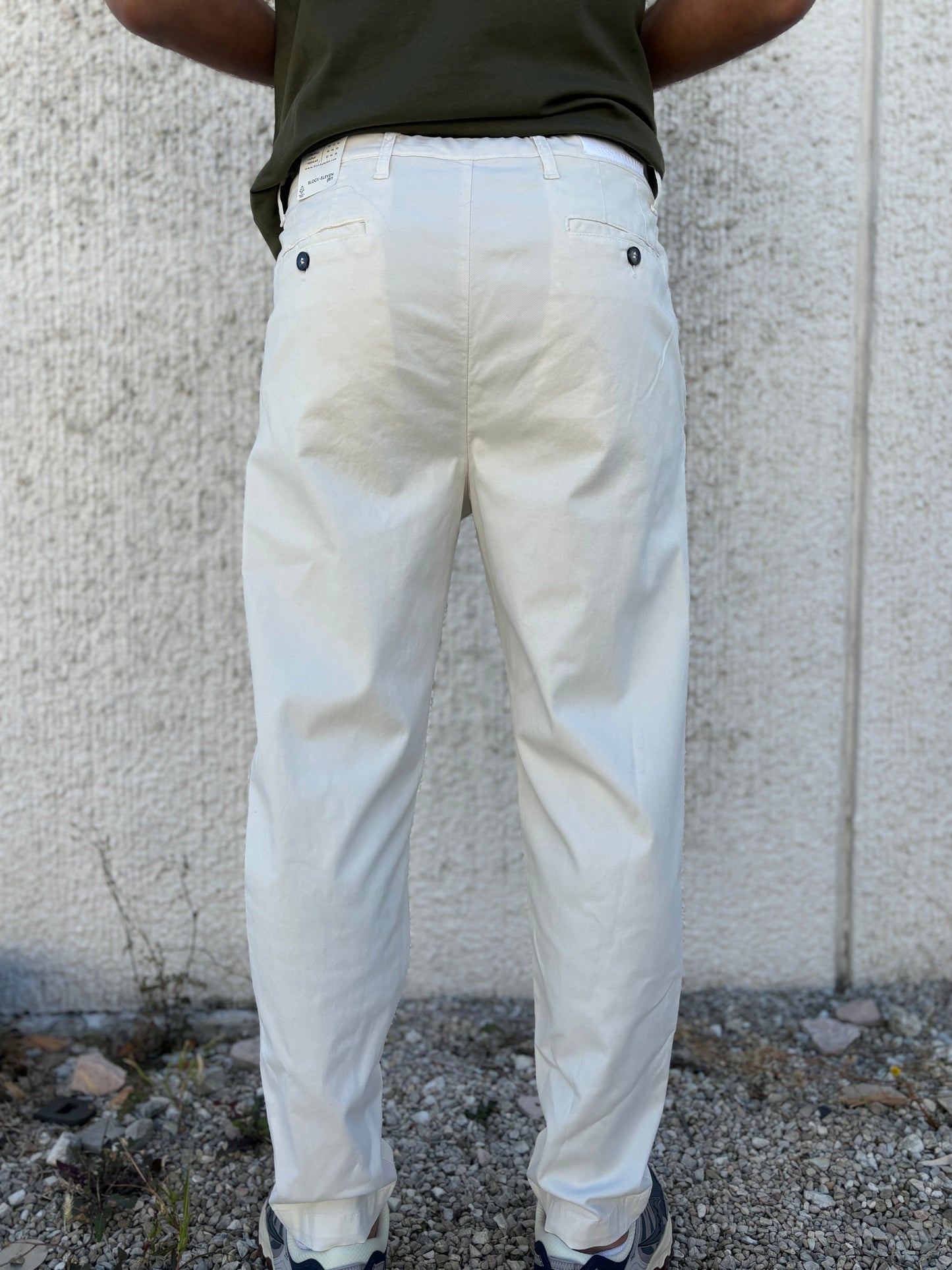BL11 Pantalone chino con pences e coulisse slim fit PANNA