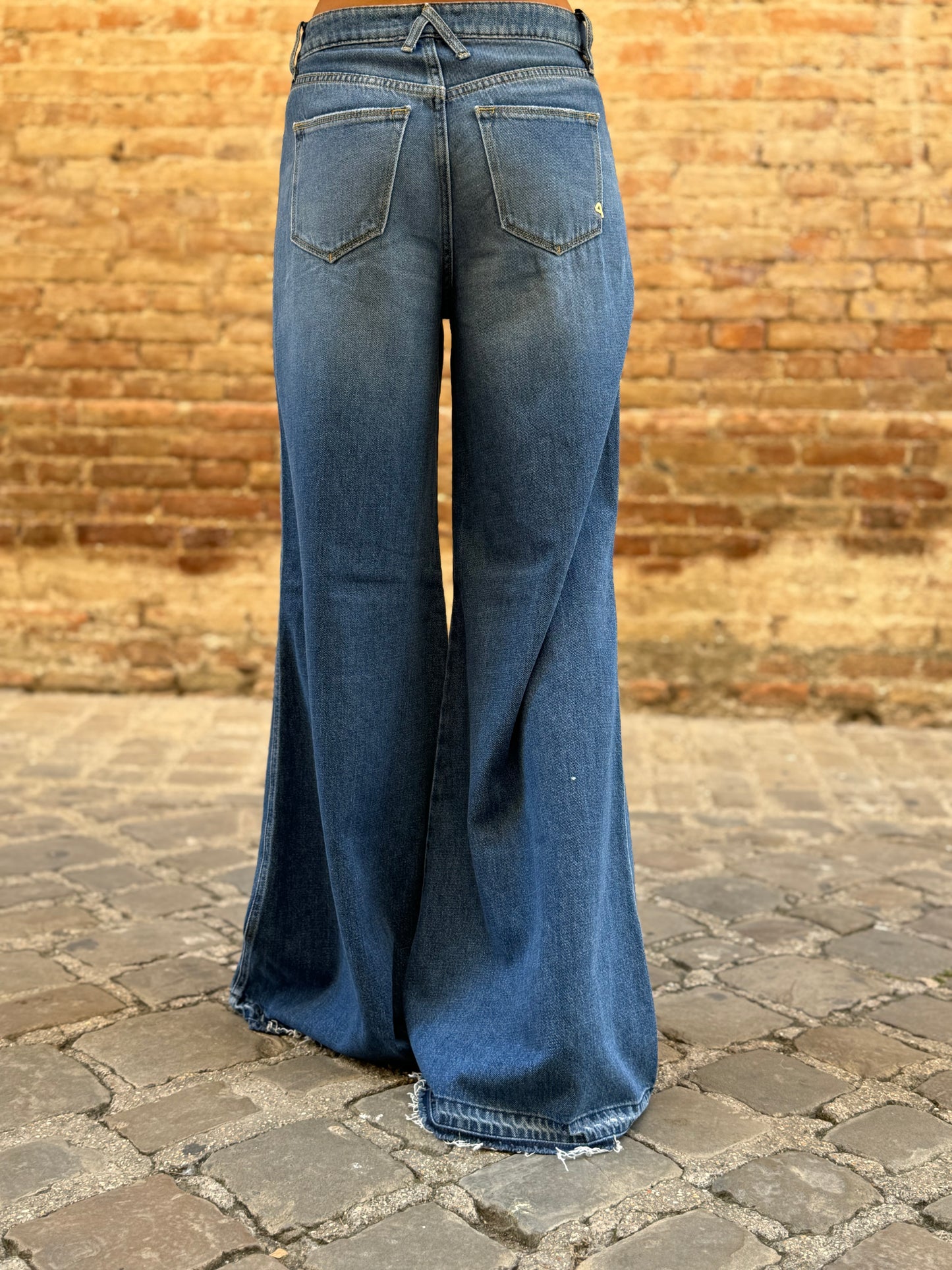 Cycle 442P536 Jeans a zampa larga