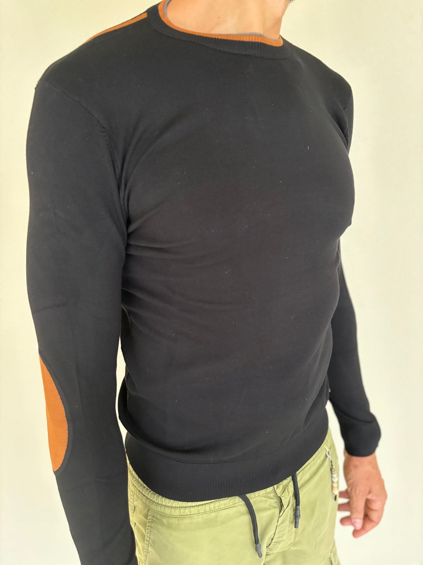 Markup Maglia girocollo con bordino con toppa NERO