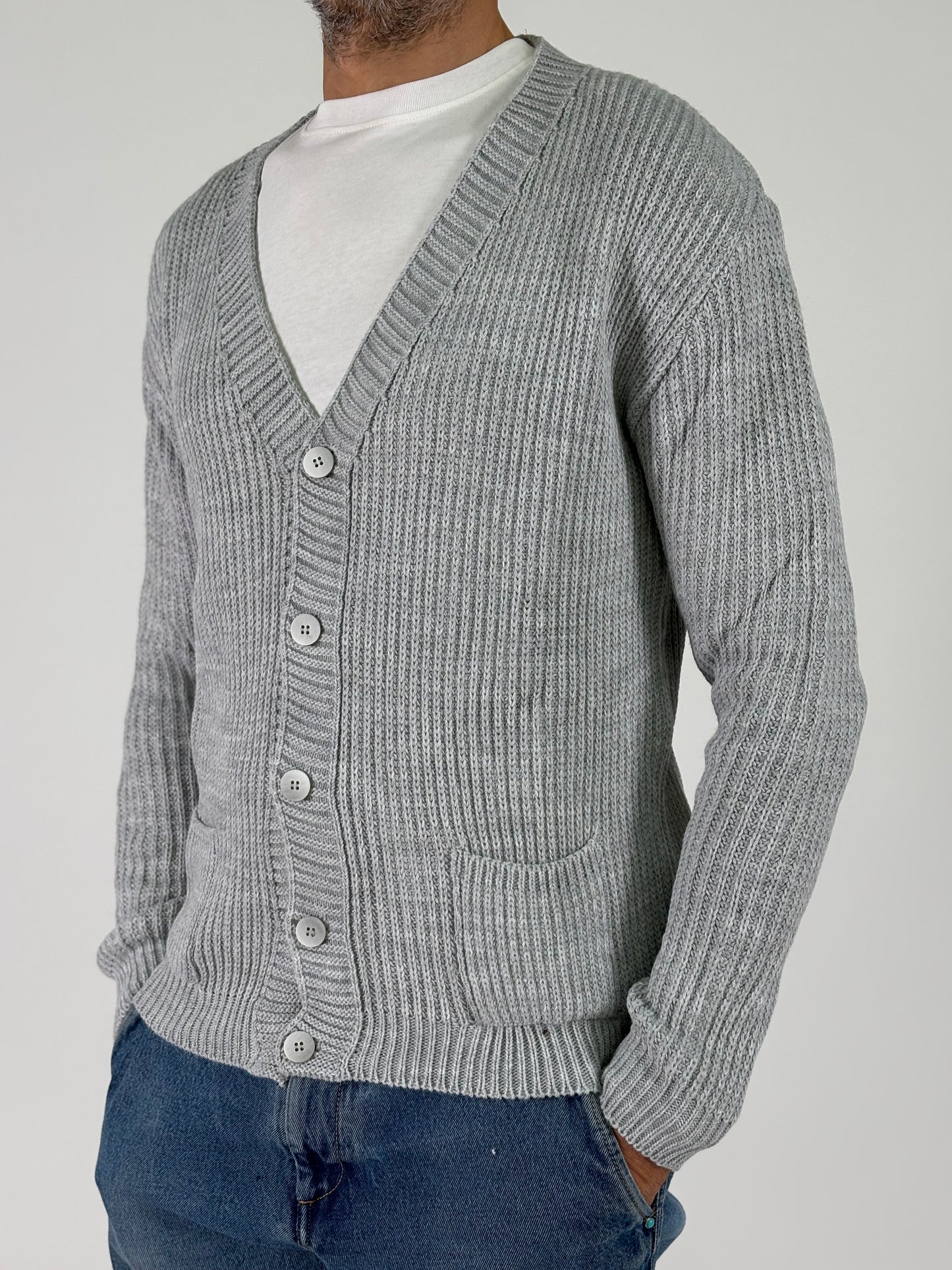 BL11 Cardigan collo V con tasche GRIGIO
