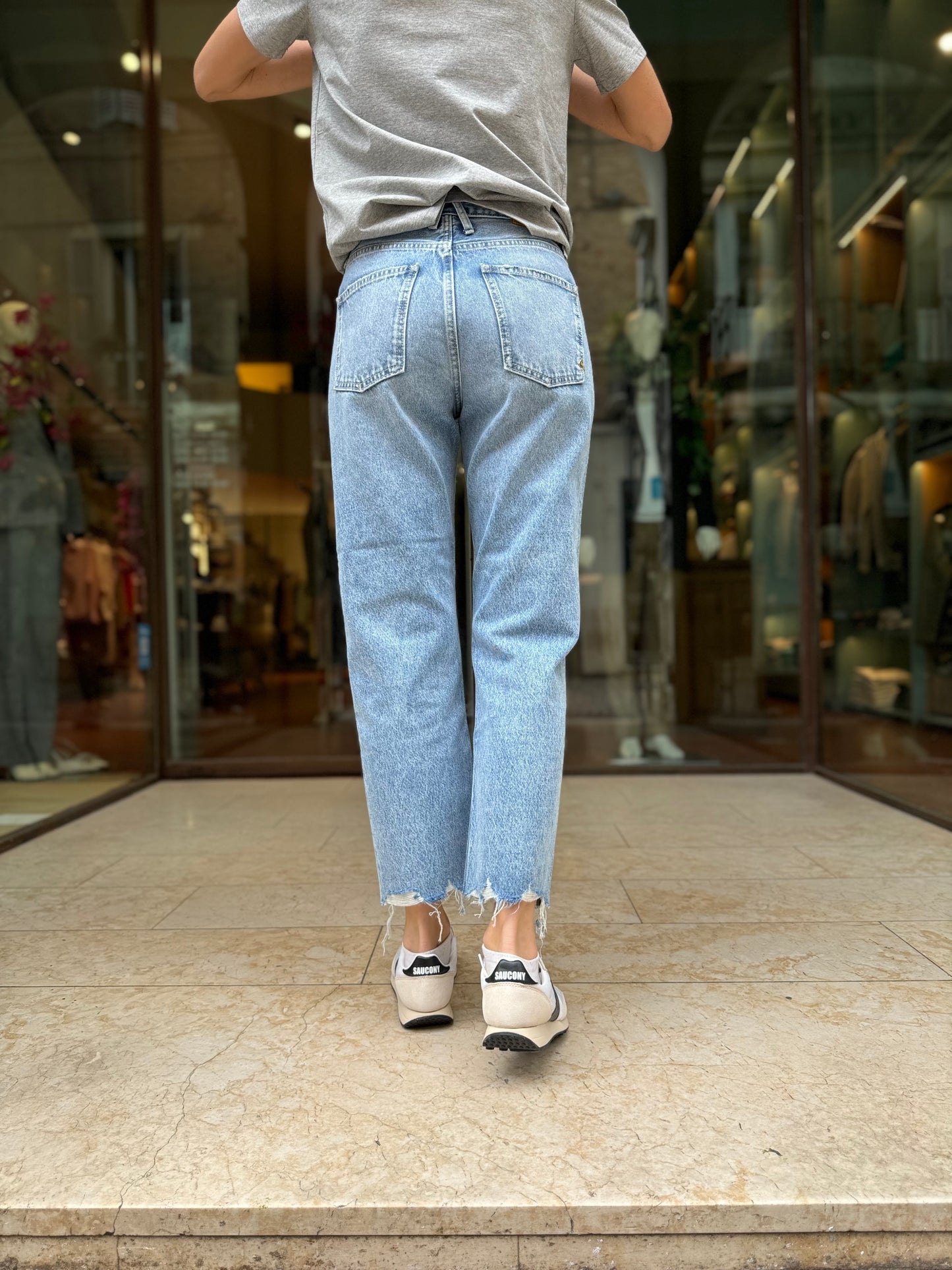 Cycle Jeans BELLA fermo vita alta strappato in fondo lav.chiaro DENIM