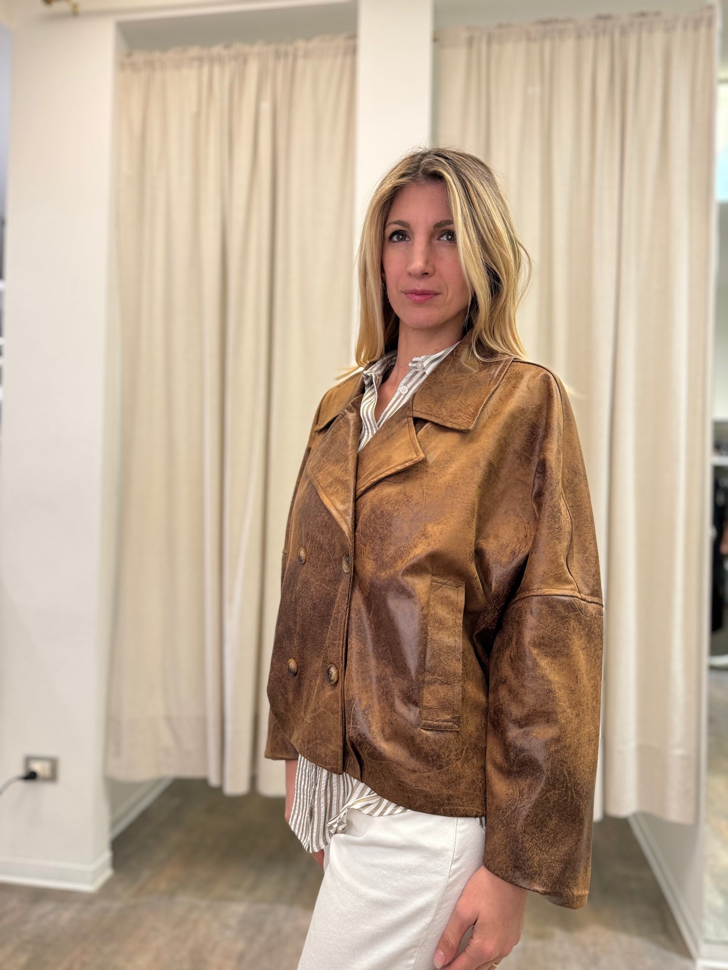 Haveone giubbino doppiopetto ecopelle martellato over MARRONE