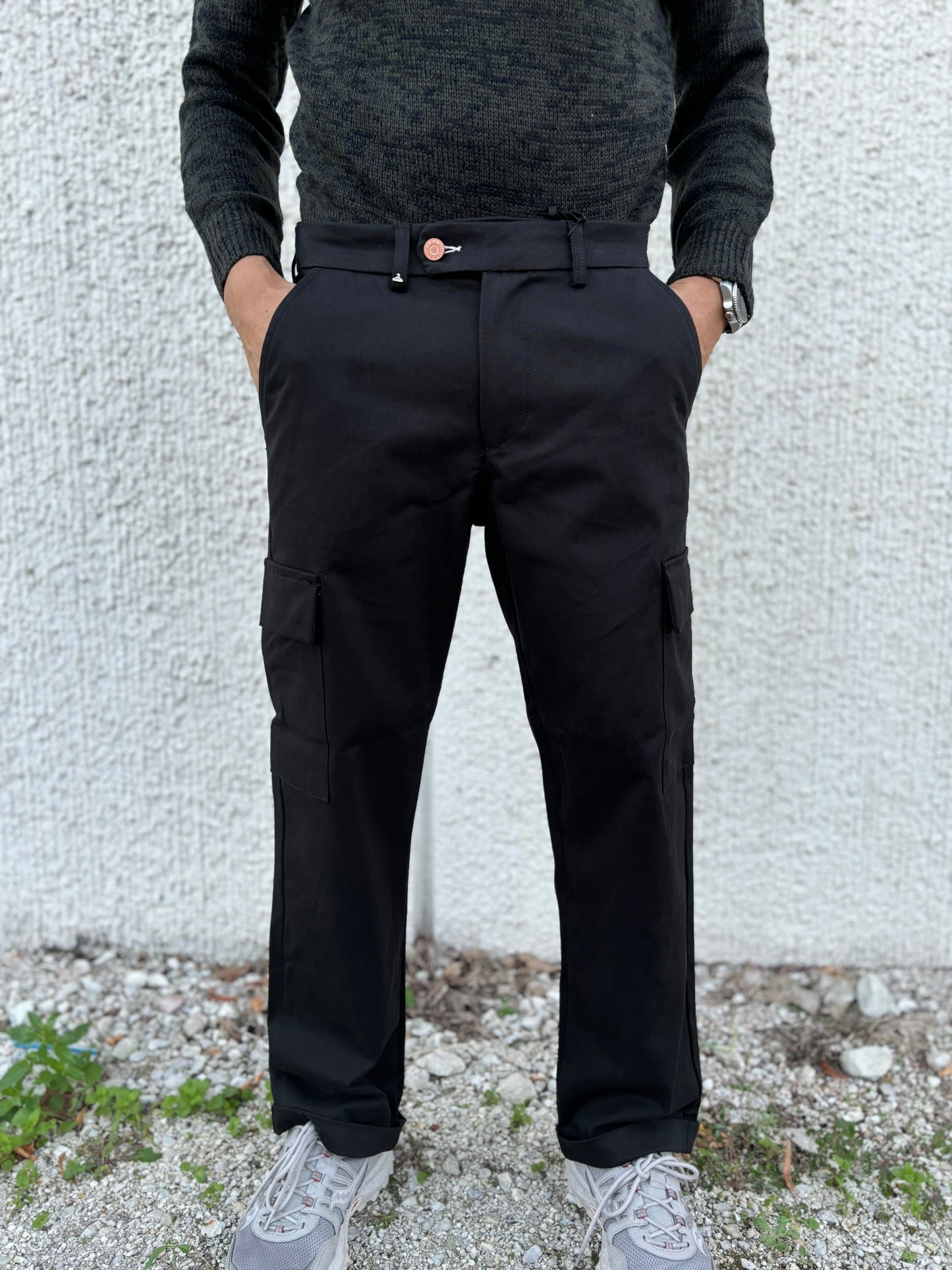 Berna pantalone con tascone a palazzo NERO