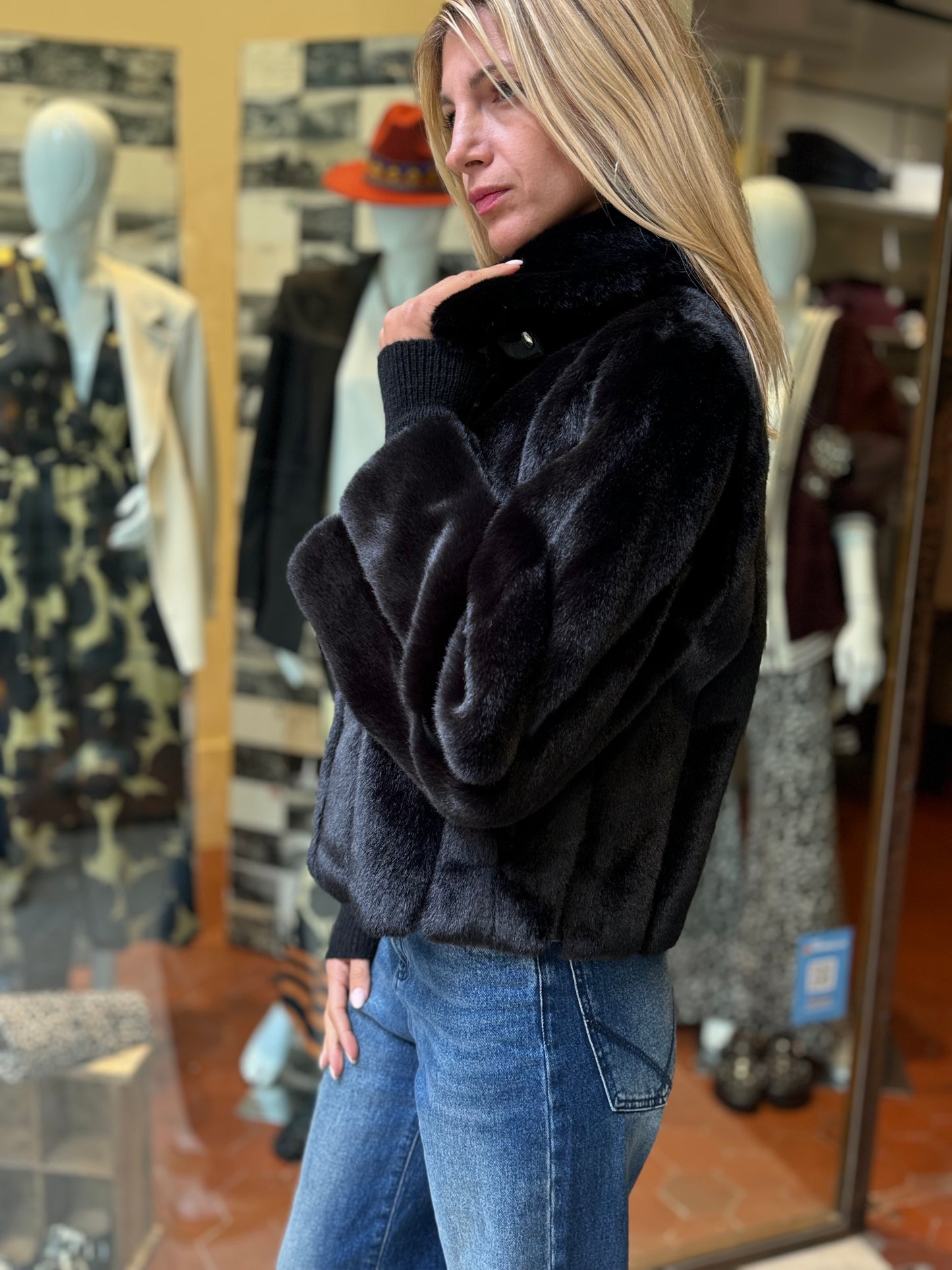 Patrizia Pepe Giubbotto ecopelliccia con polsini in maglia NERO