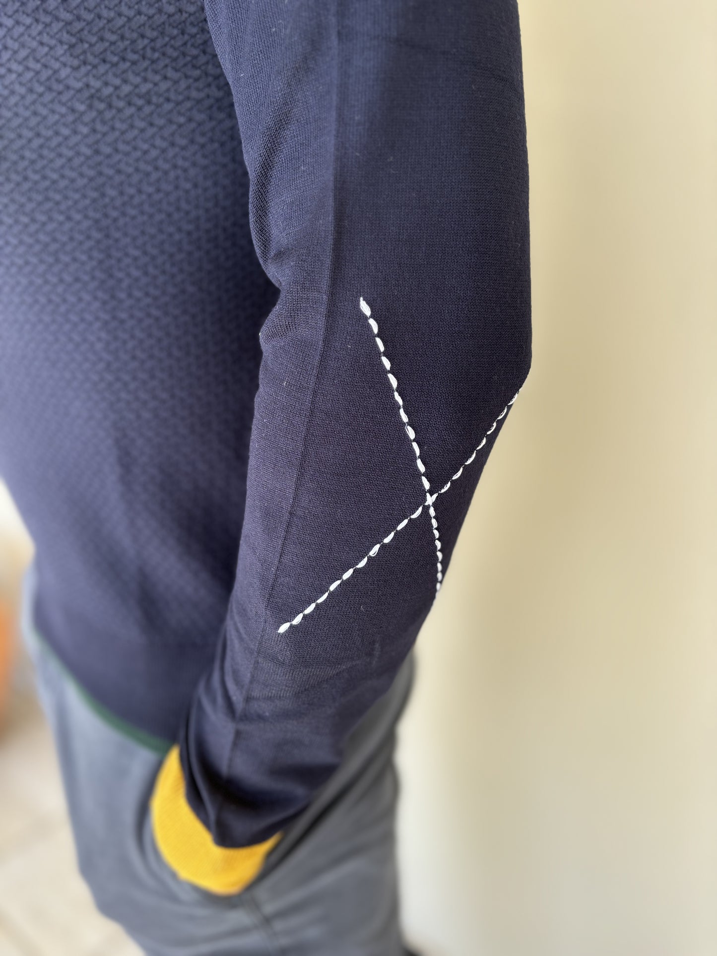 Markup Maglia girocollo lavorazione baguette con toppa BLU