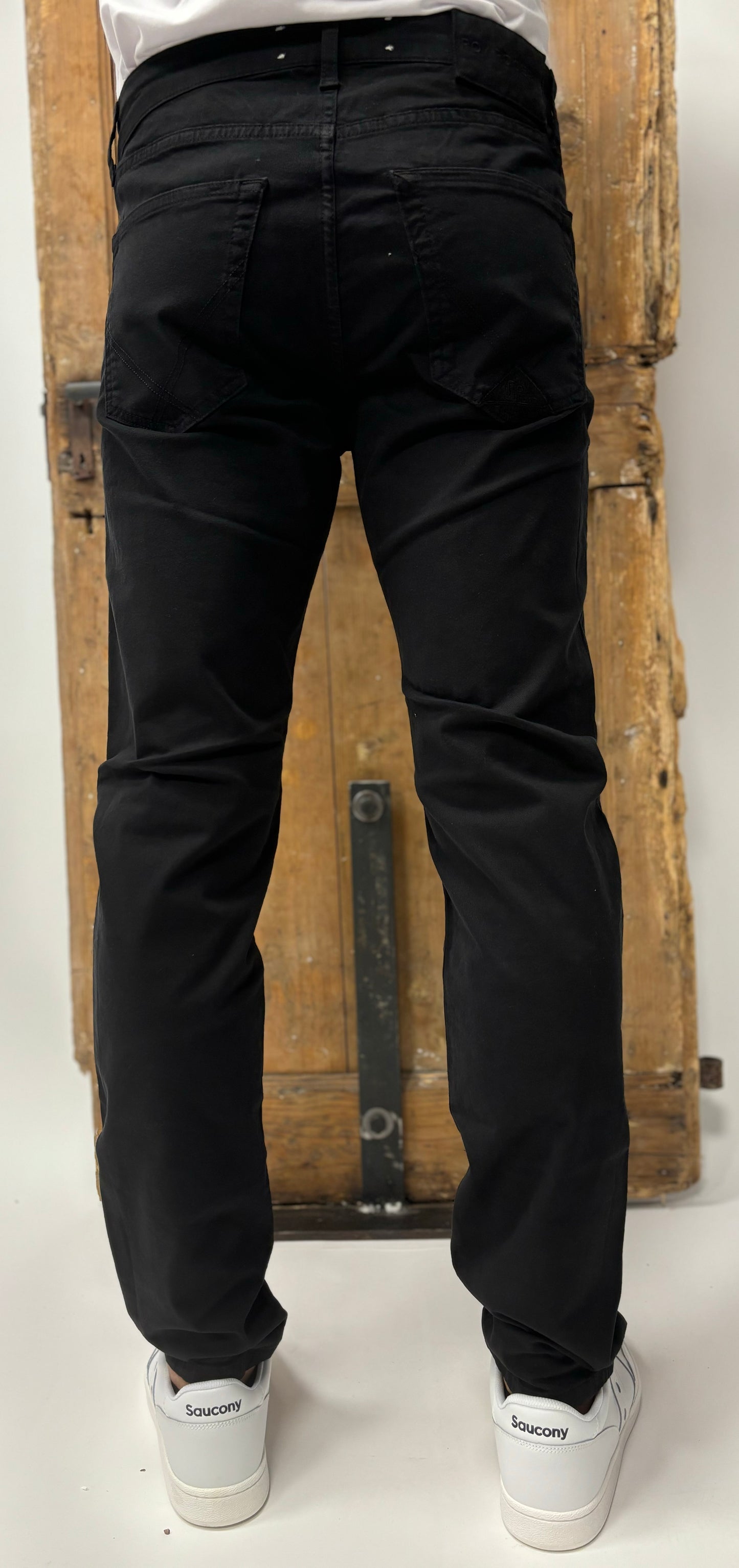 Roy Roger's Pantalone 517 Plain in gabardina, slim fit NERO