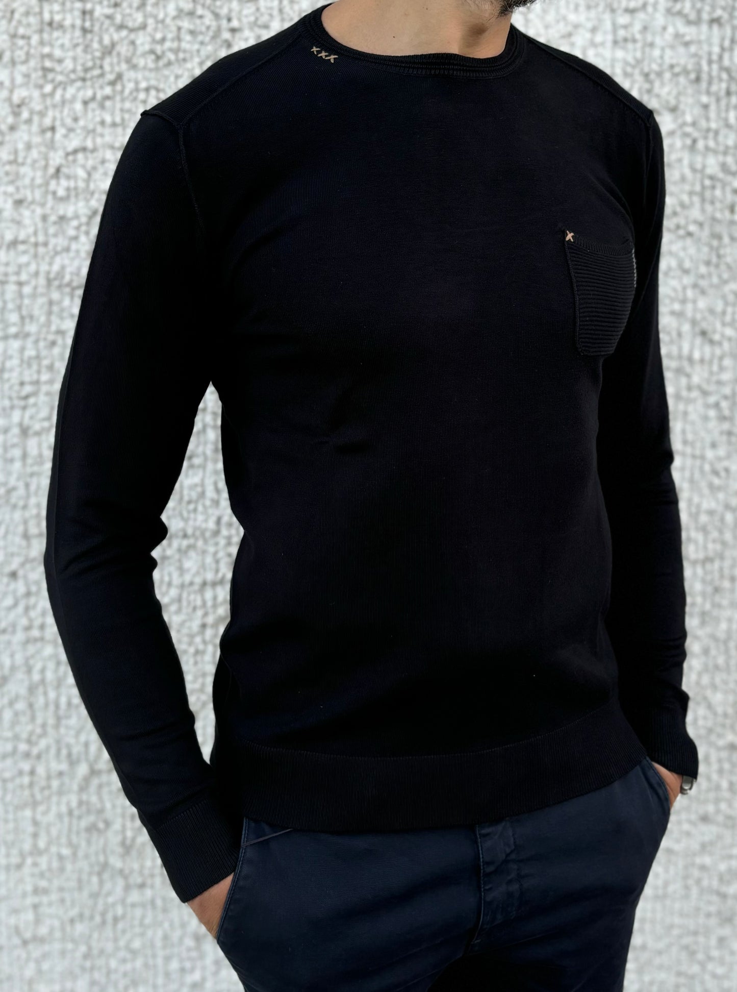 Loft88 Maglia in viscosa girocollo con taschino NERO
