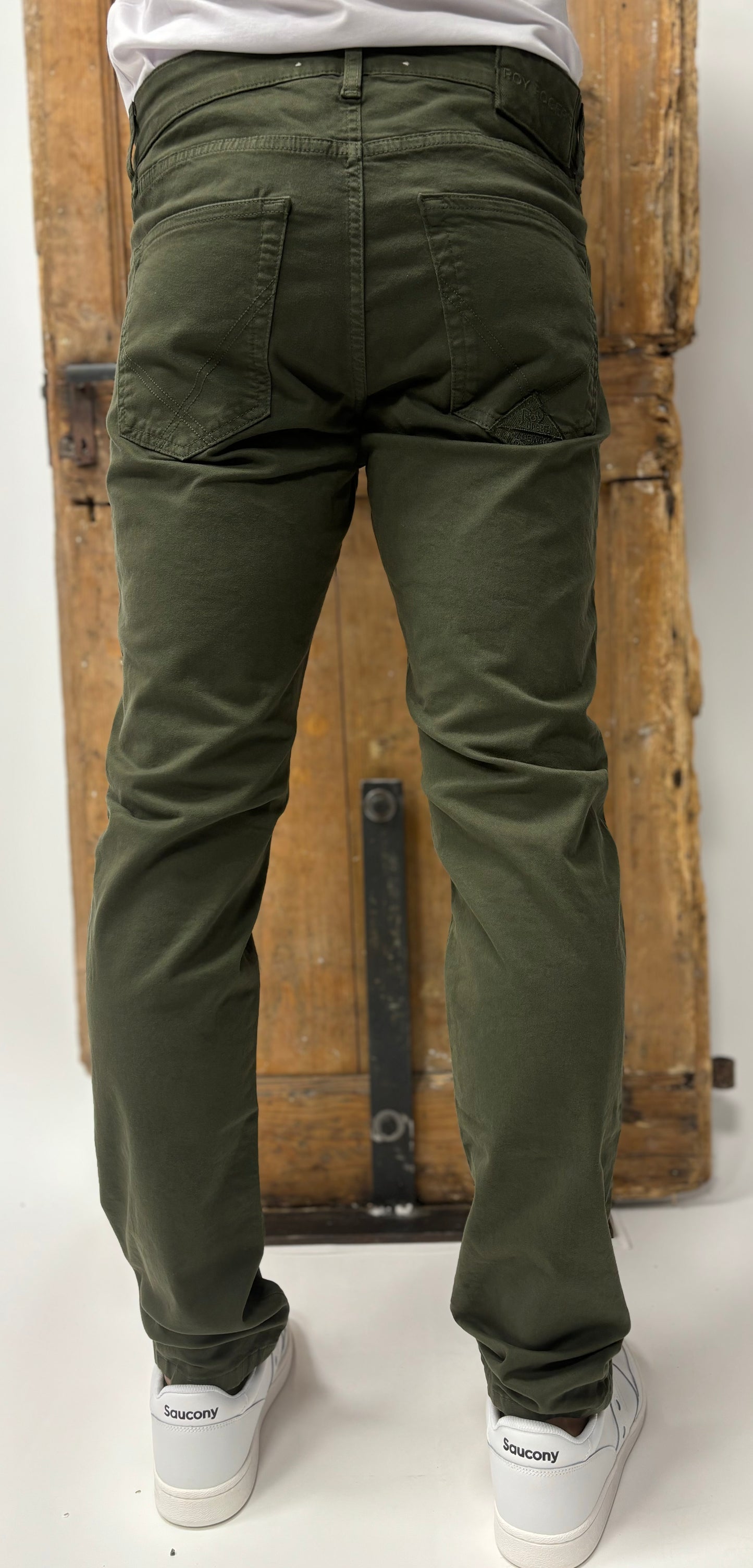 Roy Roger's Pantalone 517 Plain in gabardina, slim fit VERDE