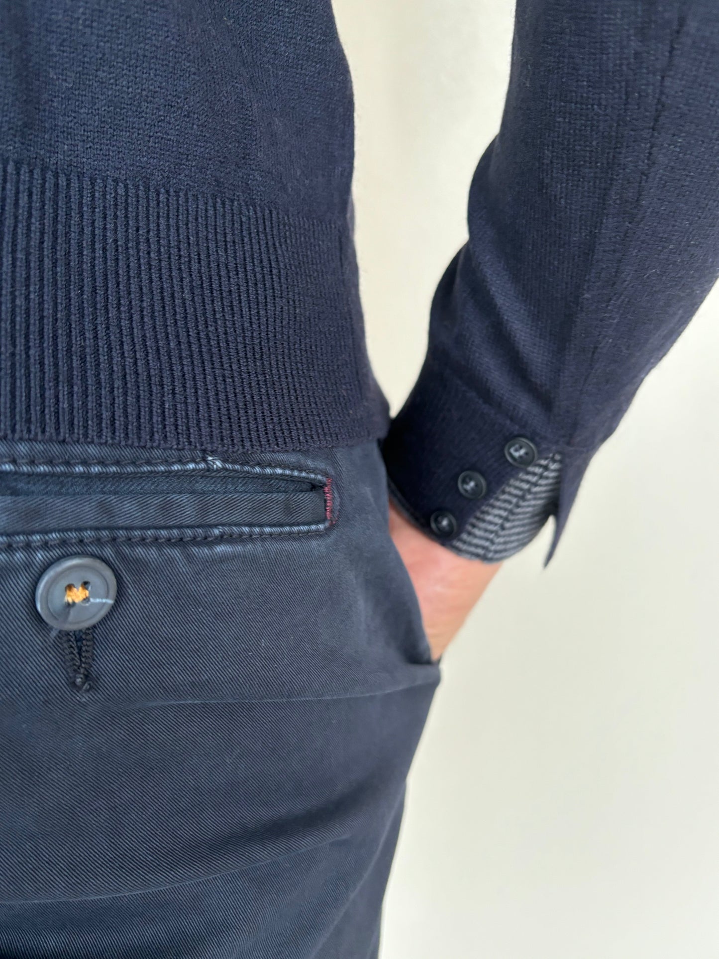 Loft88 Maglia misto lana girocollo doppio collo con polsini doppi con bottoni BLU