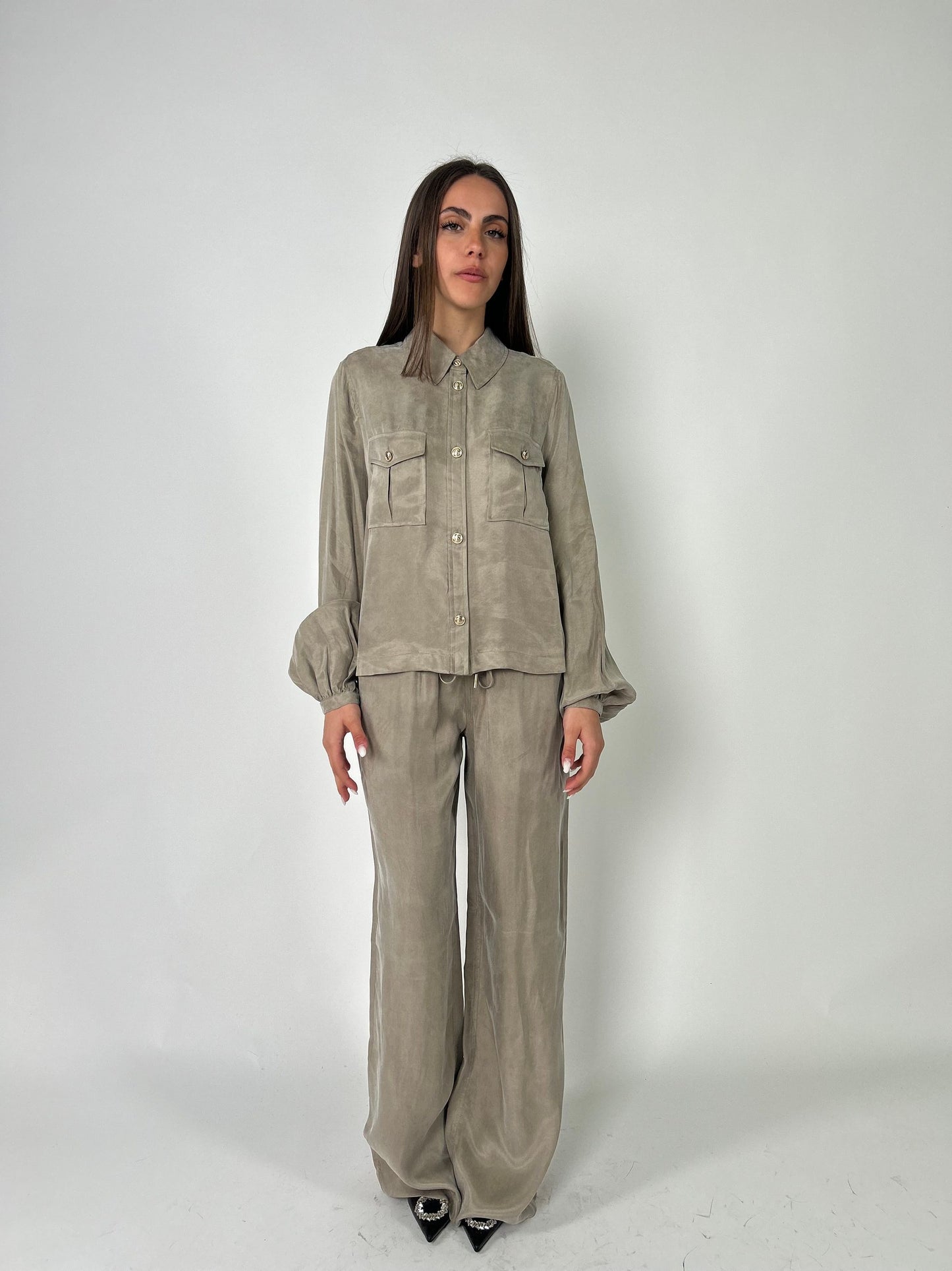 Camicia ml con bottoni oro e taschine