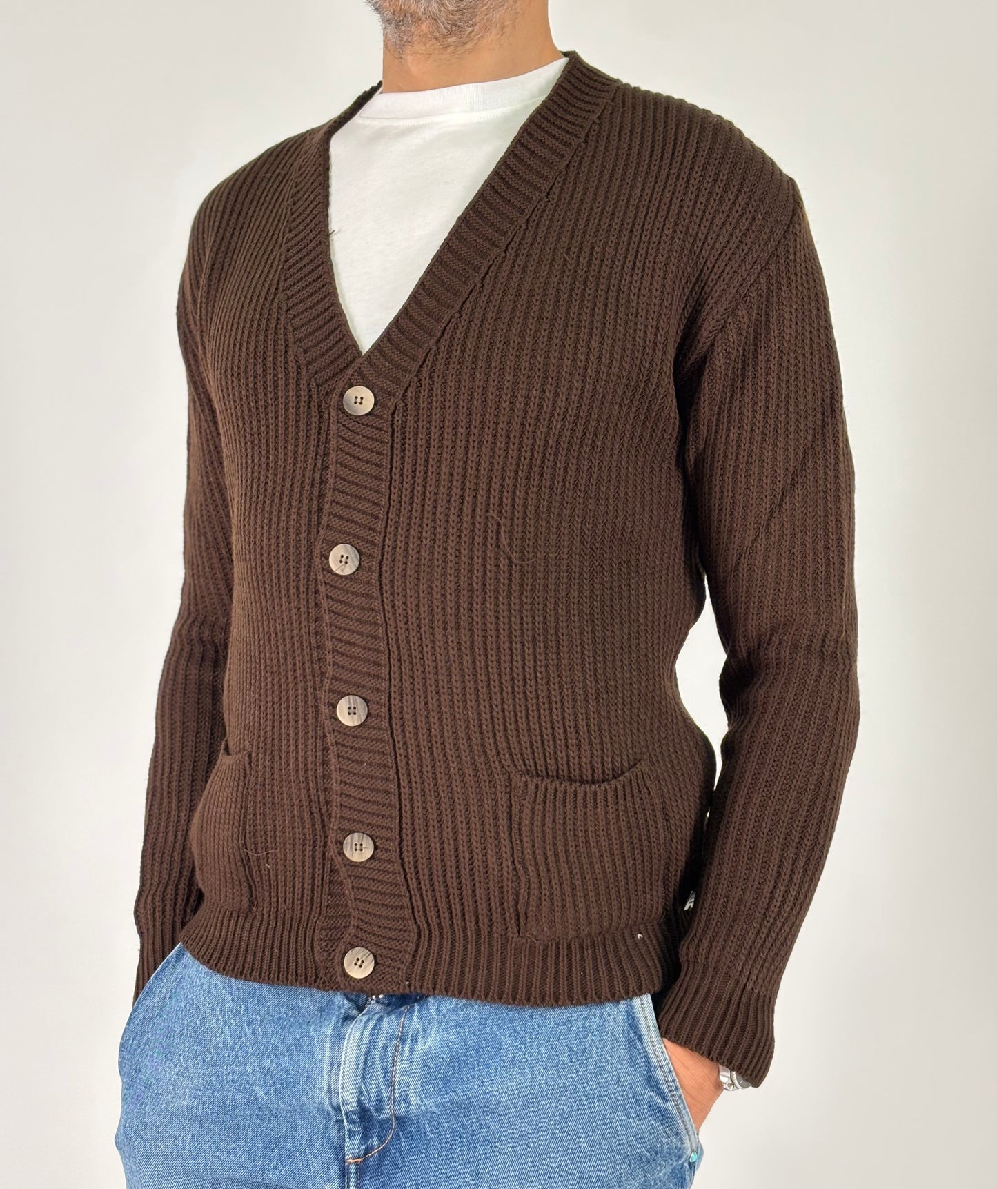 BL11 Cardigan collo V con tasche CIOCCOLATO