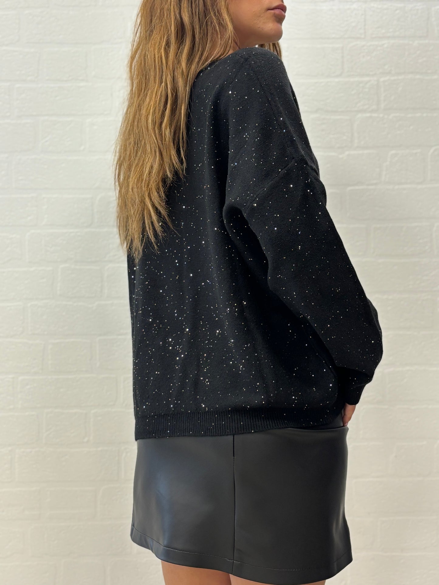 Griffai Maglia over con paillettes argento collo V NERO