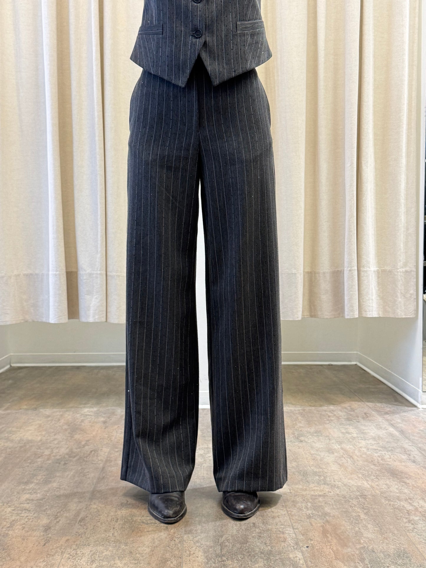 Relish Pantalone palazzo gessato con punti luce GRIGIO