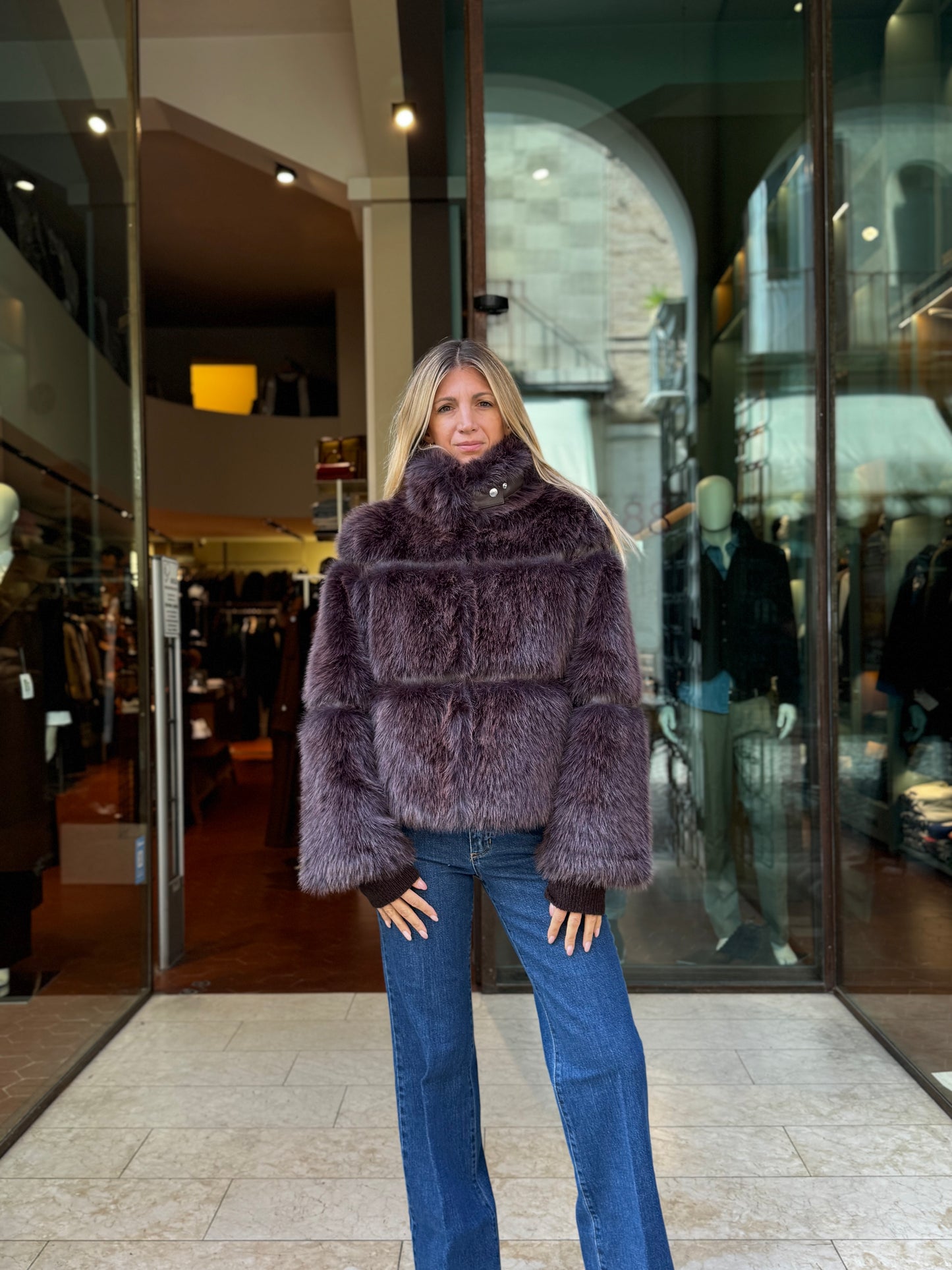 Patrizia Pepe Pelliccia sintetica corta polsino a costine MARRONE