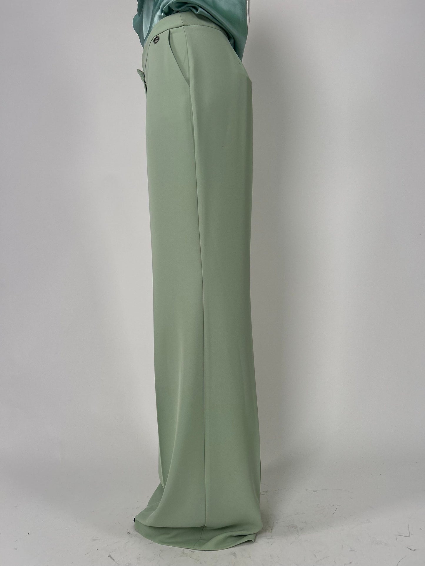 Pantalone largo con tasche americane