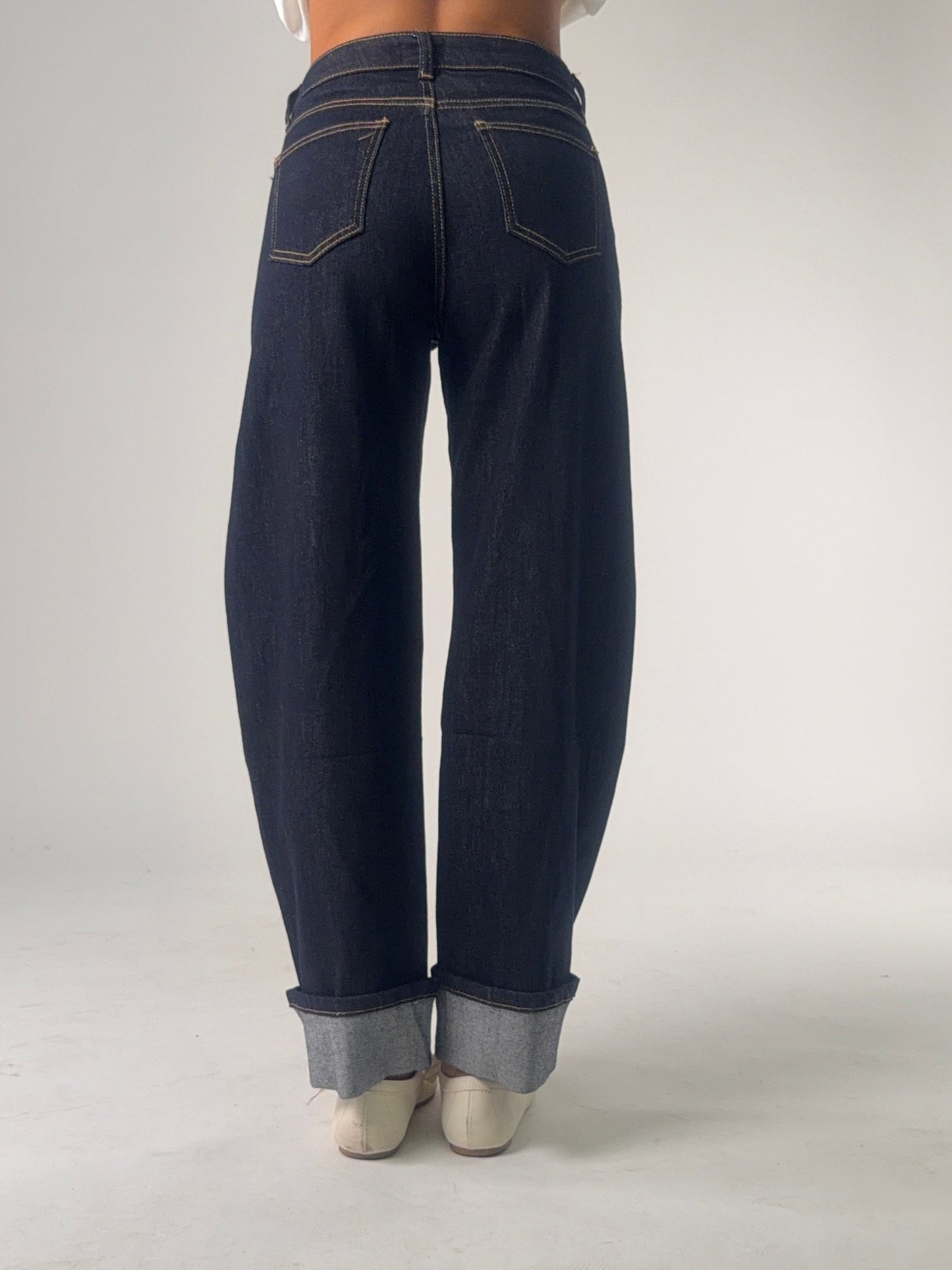Jeans gamba comoda tessuto elasticizzato