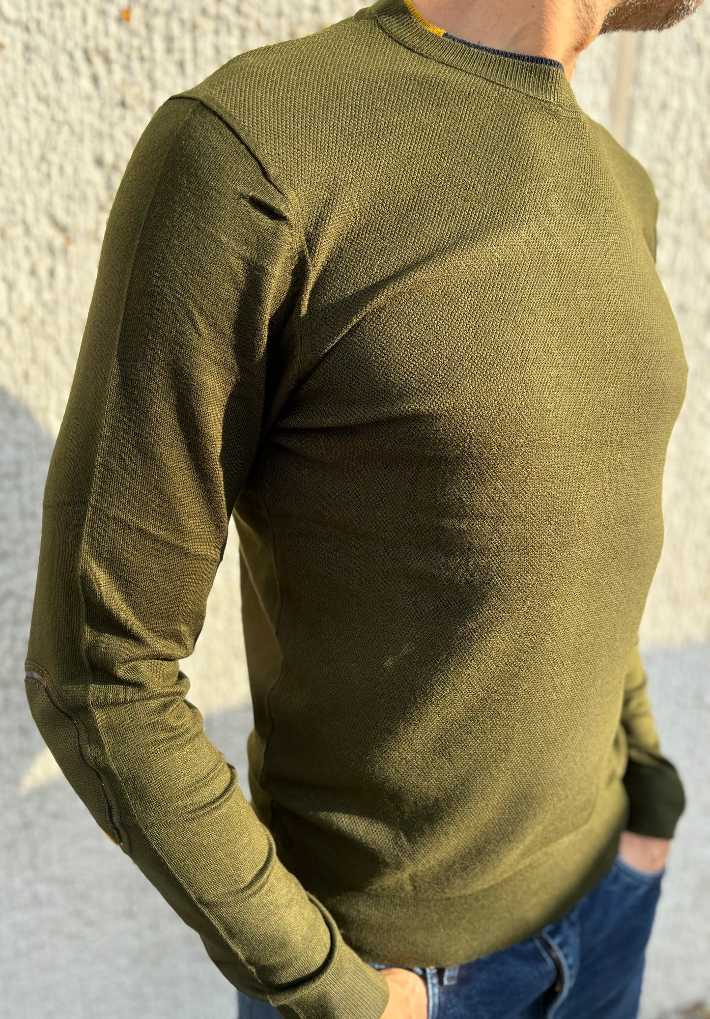 Markup Maglia girocollo lavorazione nido d'ape con toppe fantasia VERDE MILITARE