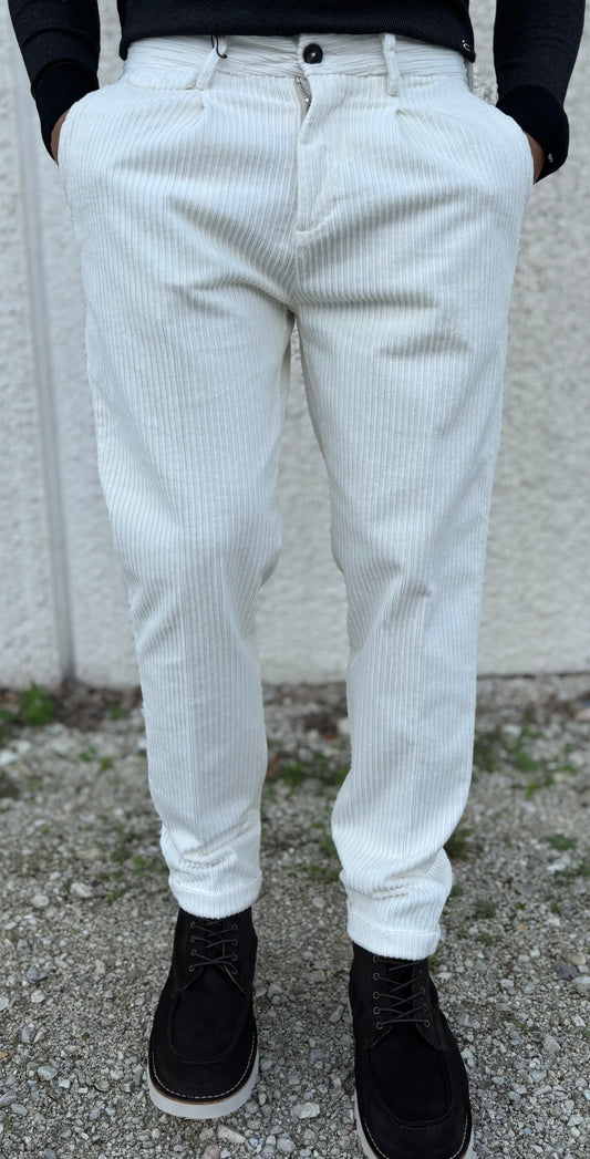 Markup Pantalone in velluto con pences BIANCO