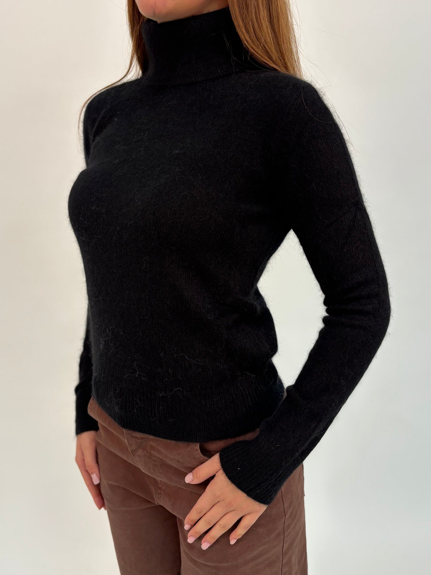 Kocca Maglia collo alto angora/lana NERO