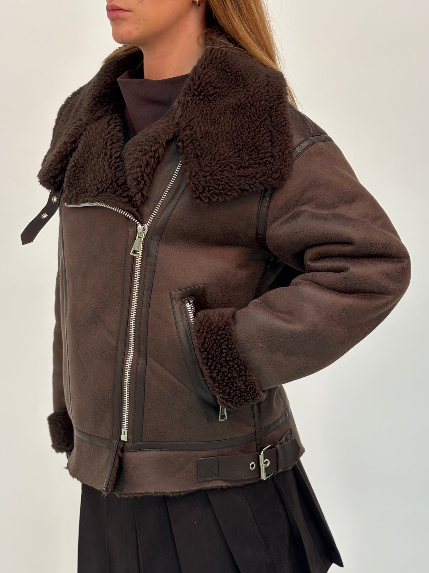 Susy Mix Montone corto MARRONE