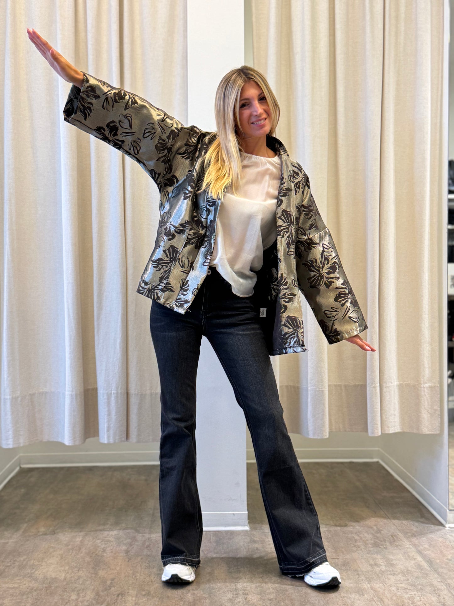 Philia Loft Blusa con rouches lungo la manica LATTE