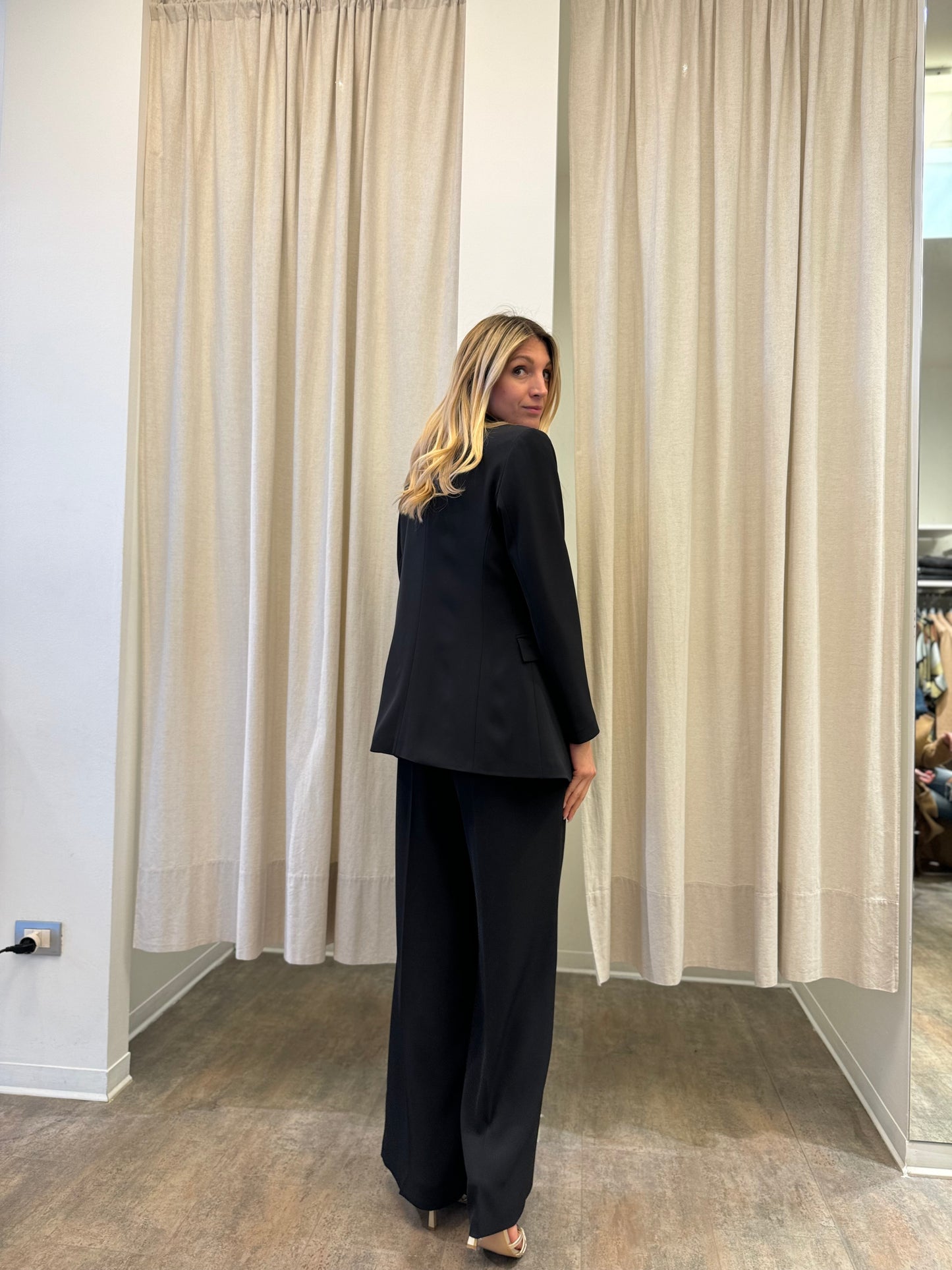 Tensione In gilet+pantalone palazzo NERO