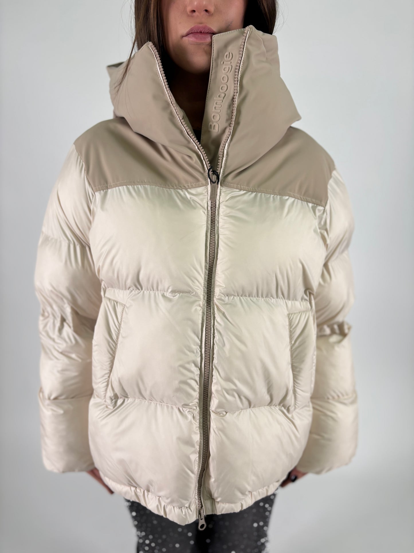 Bomboogie Piumino corto con cappuccio MILITARE