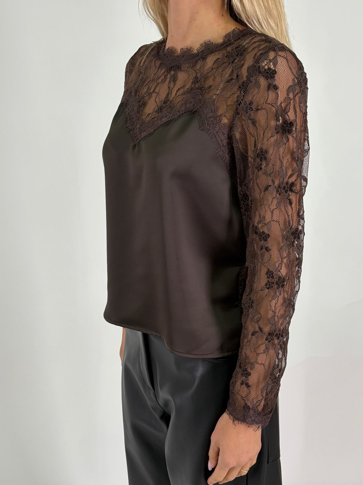 Tensione In Blusa ml in pizzo MARRONE