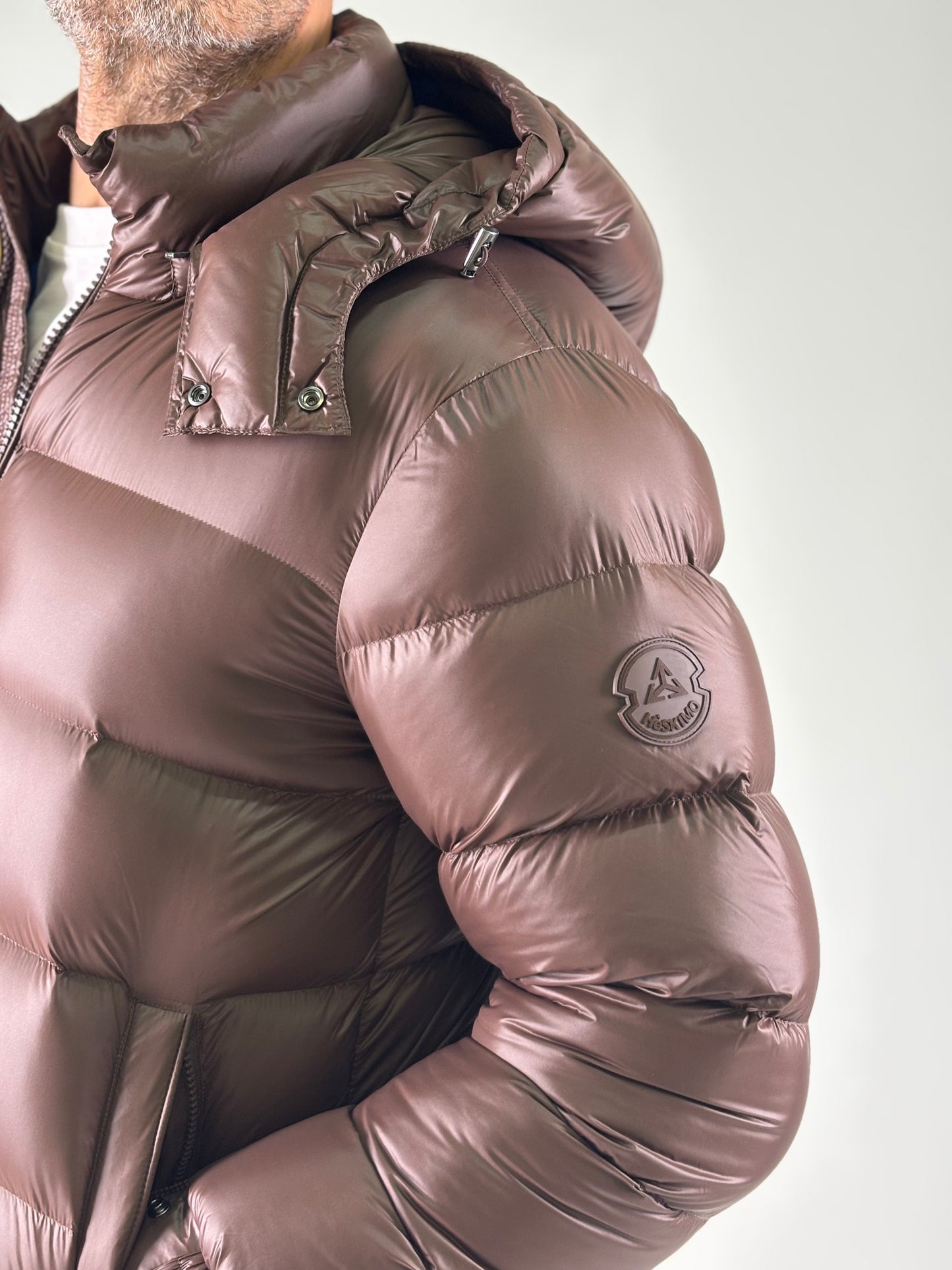 Heskimo piumino corto con cappuccio vera piuma d'oca MARRONE