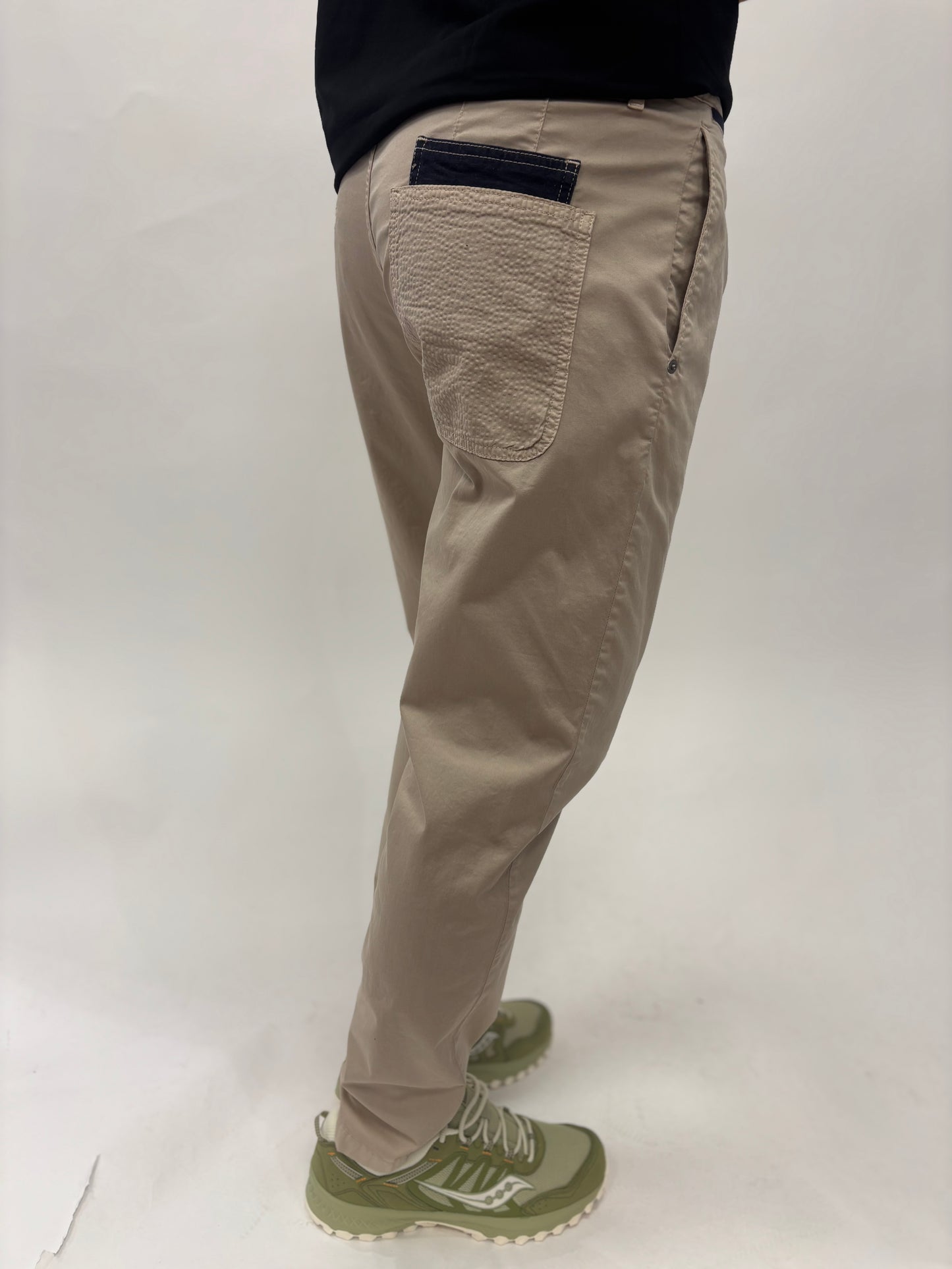 Berna Pantalone con pences cropped BEIGE