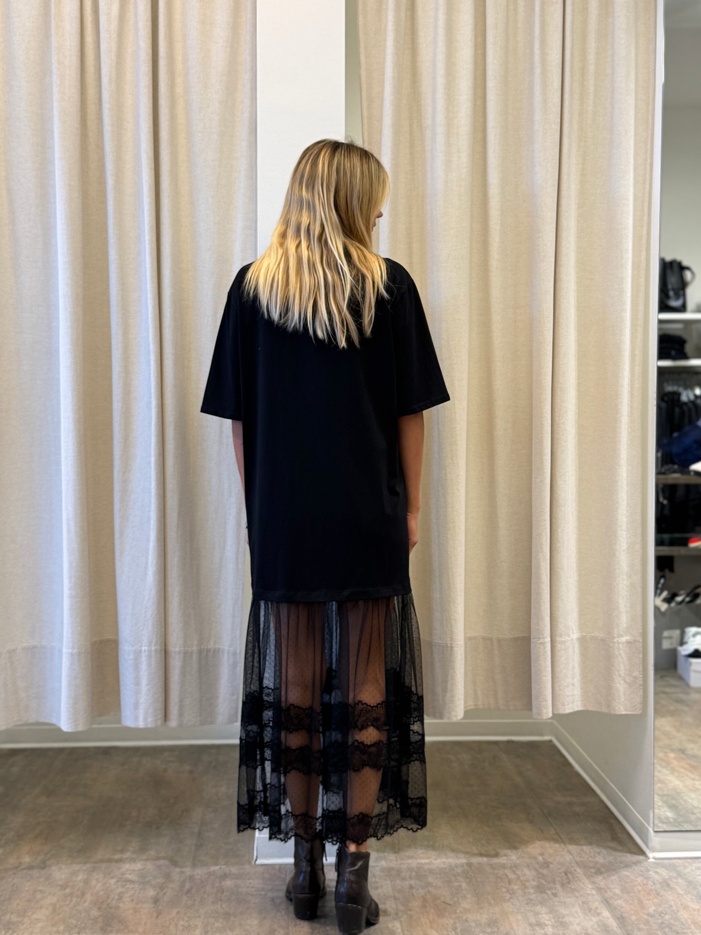 Philia Loft Abito lungo mm con fondo in pizzo NERO