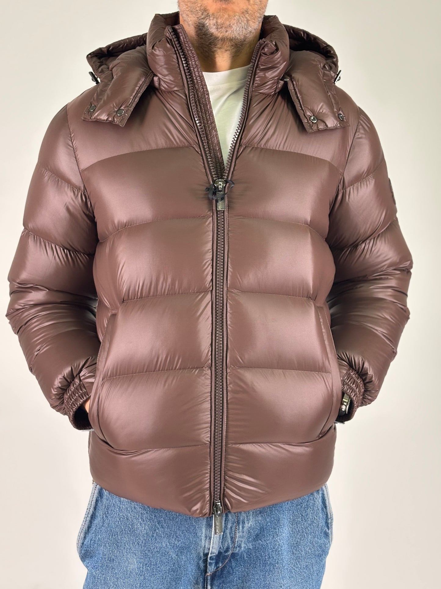 Heskimo piumino corto con cappuccio vera piuma d'oca MARRONE